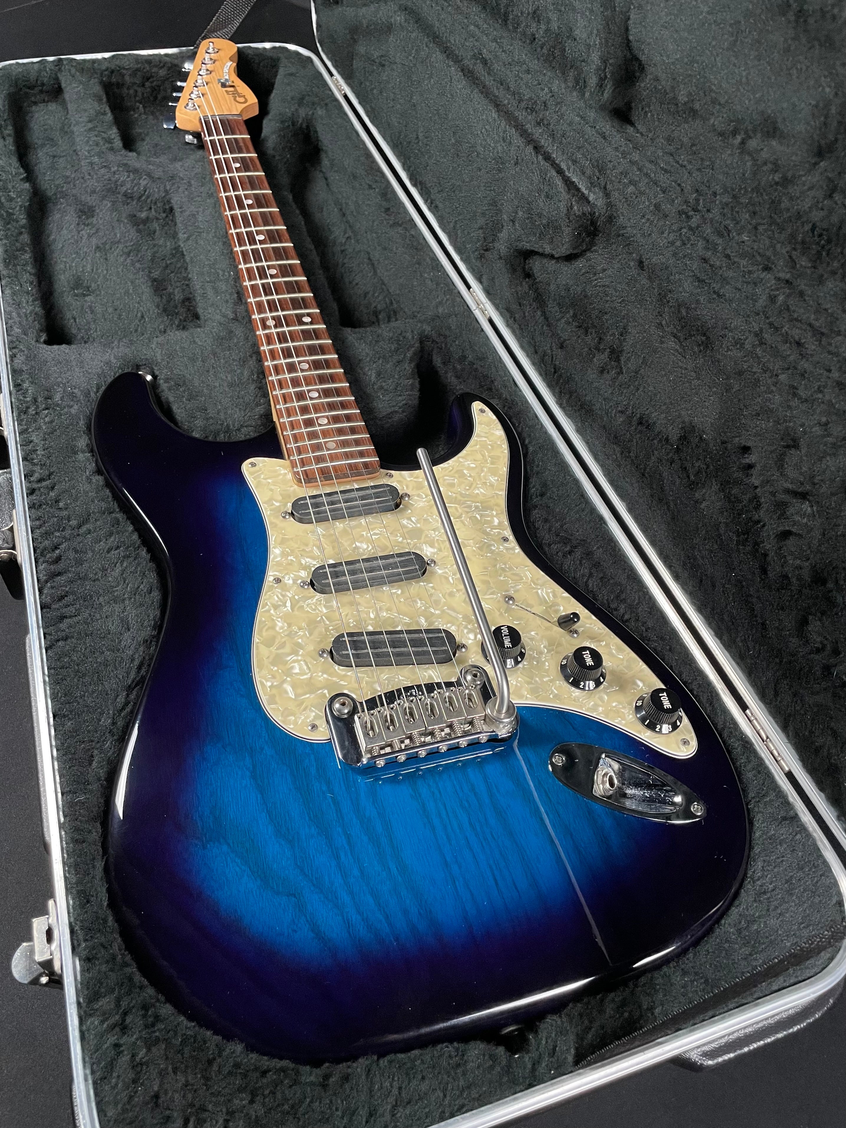 Fullerton USA Deluxe Legacy with Rosewood Fretboard - Blue Burst