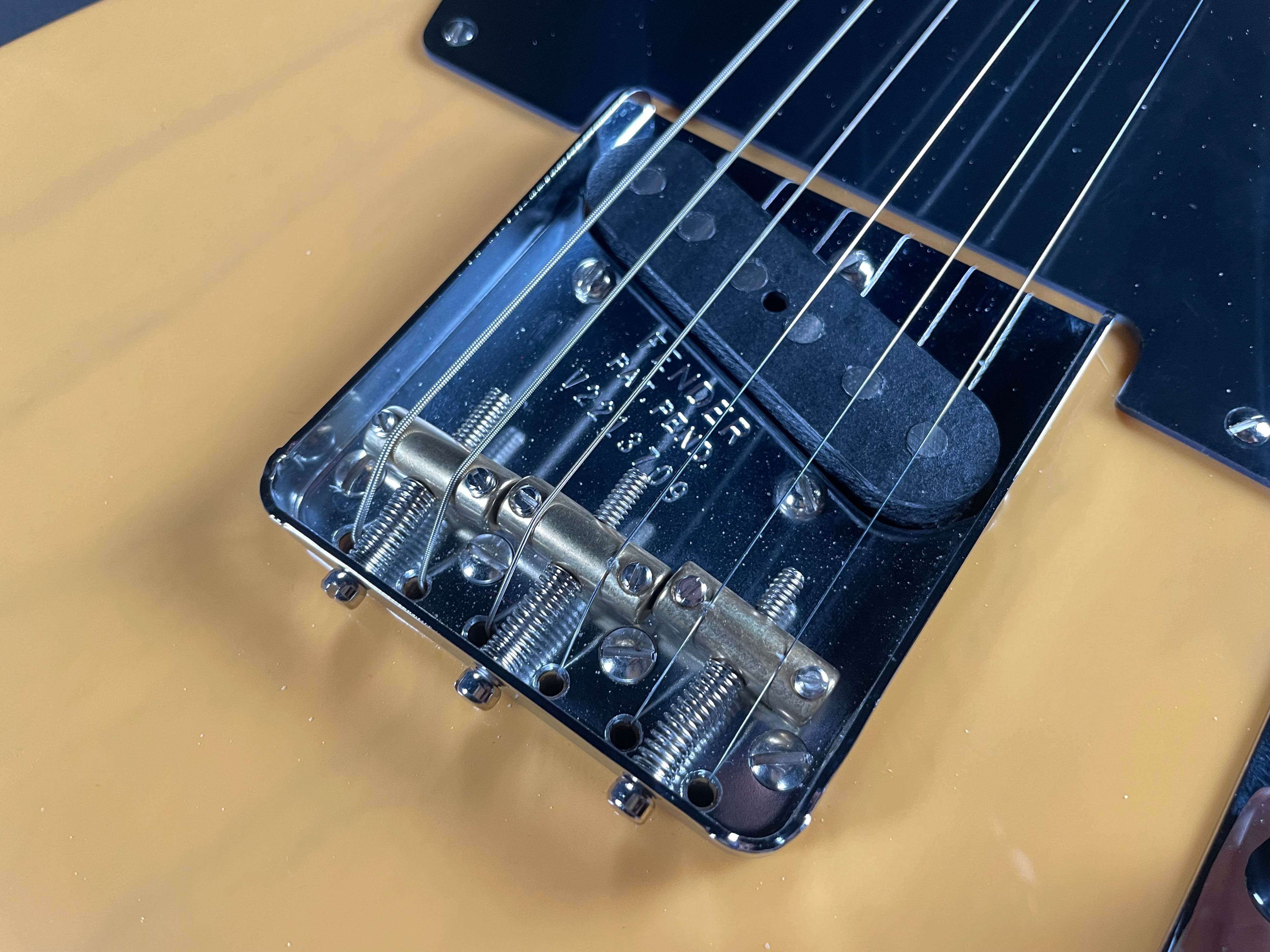 Fender American Vintage II 1951 Telecaster w/OHSC - Butterscotch Blonde (Used)