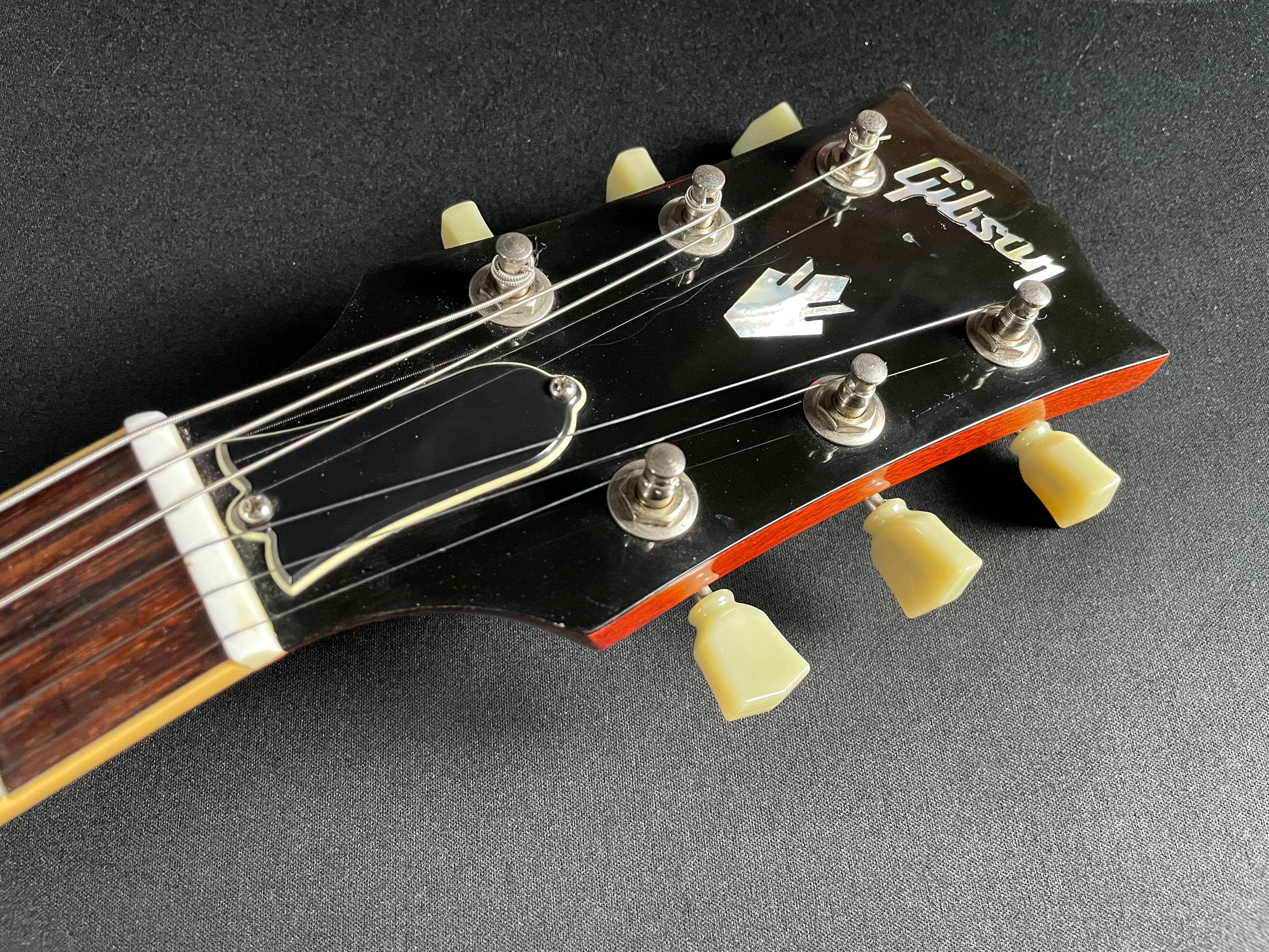 Gibson '61 SG Reissue w/OHSC - Heritage Cherry (2008) - Metronome Music Inc.