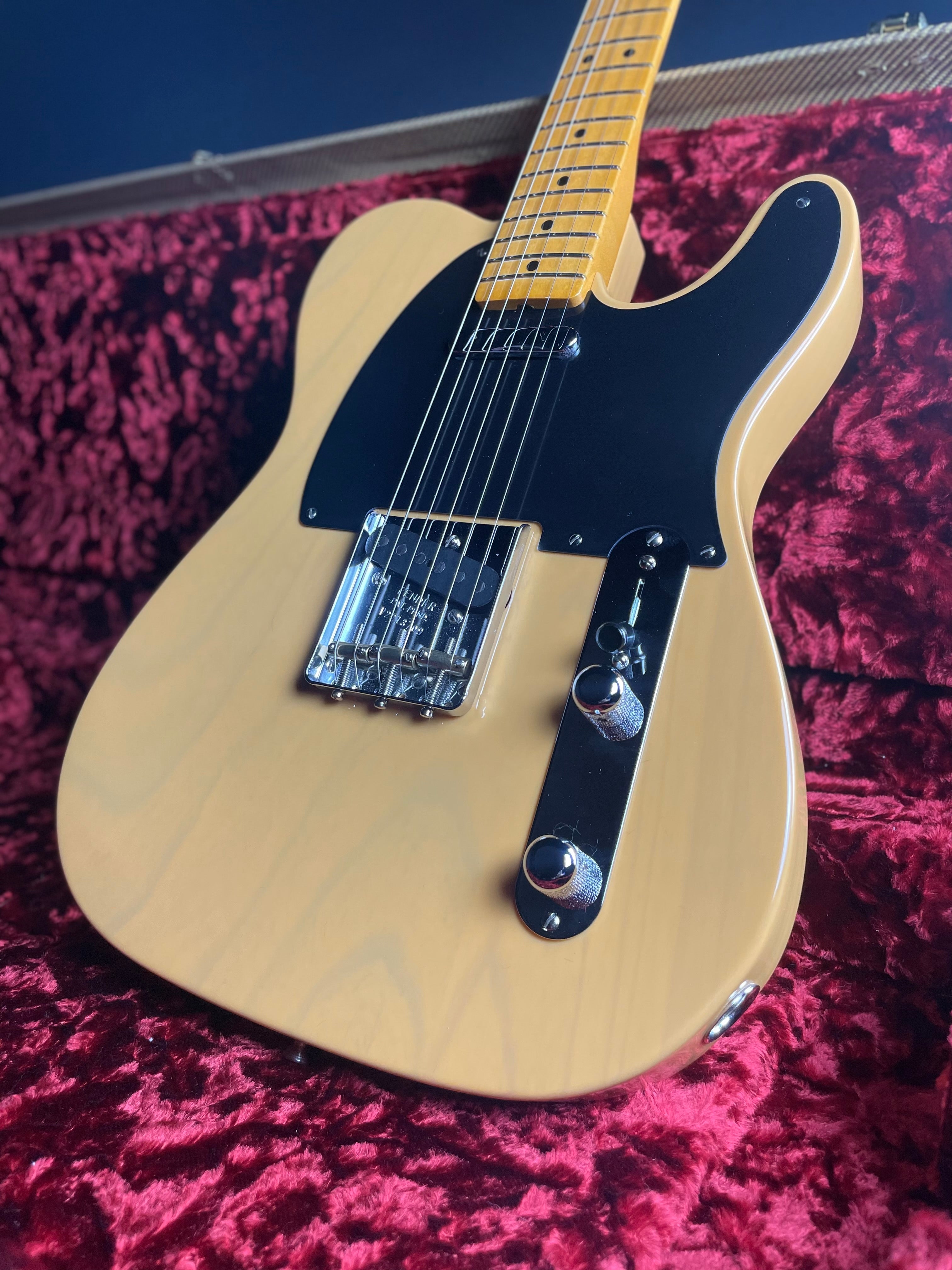 Fender American Vintage II 1951 Telecaster w/OHSC - Butterscotch Blonde (Used)