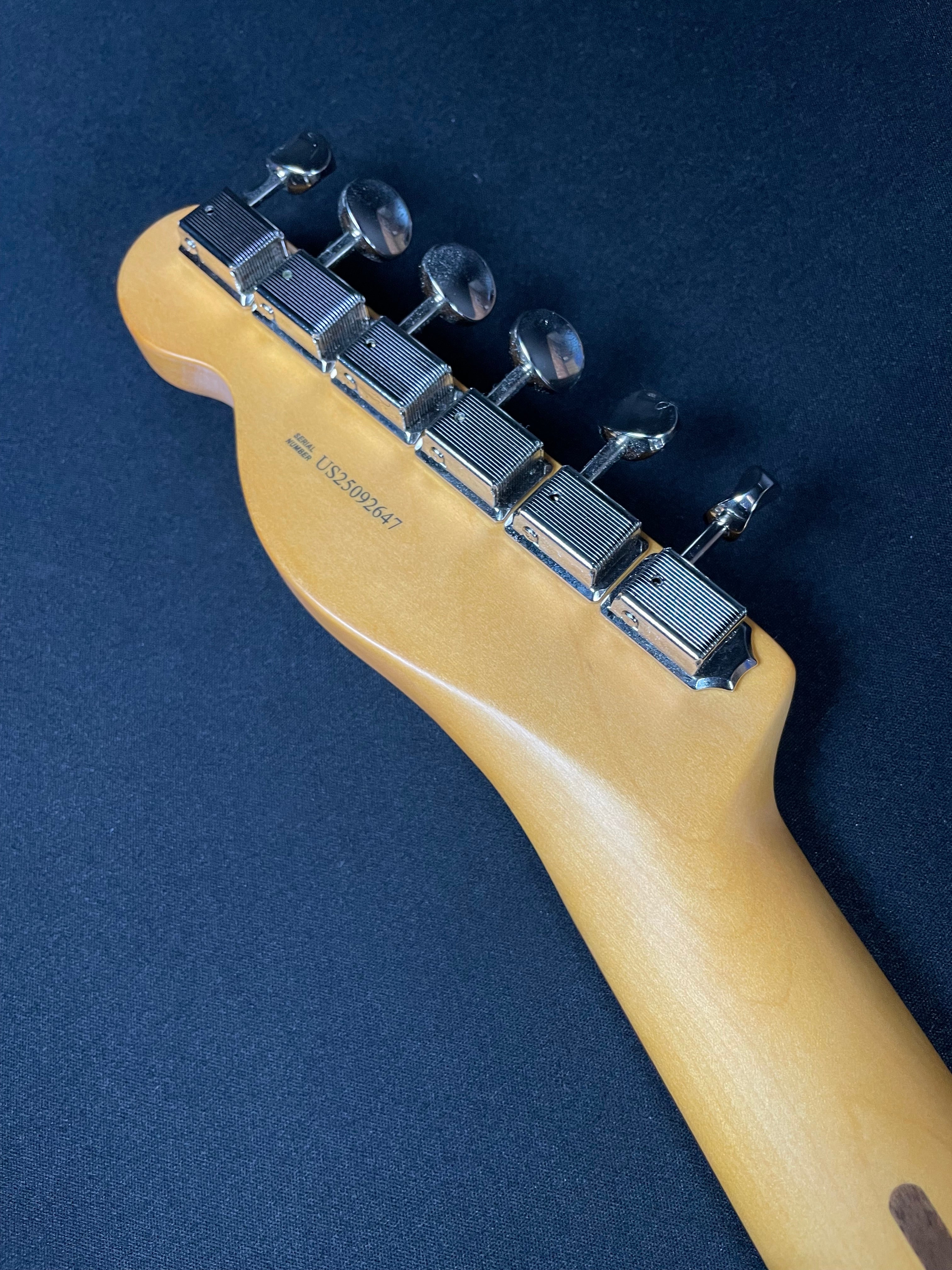 Fender American Professional Classic Telecaster - Faded Dakota Red