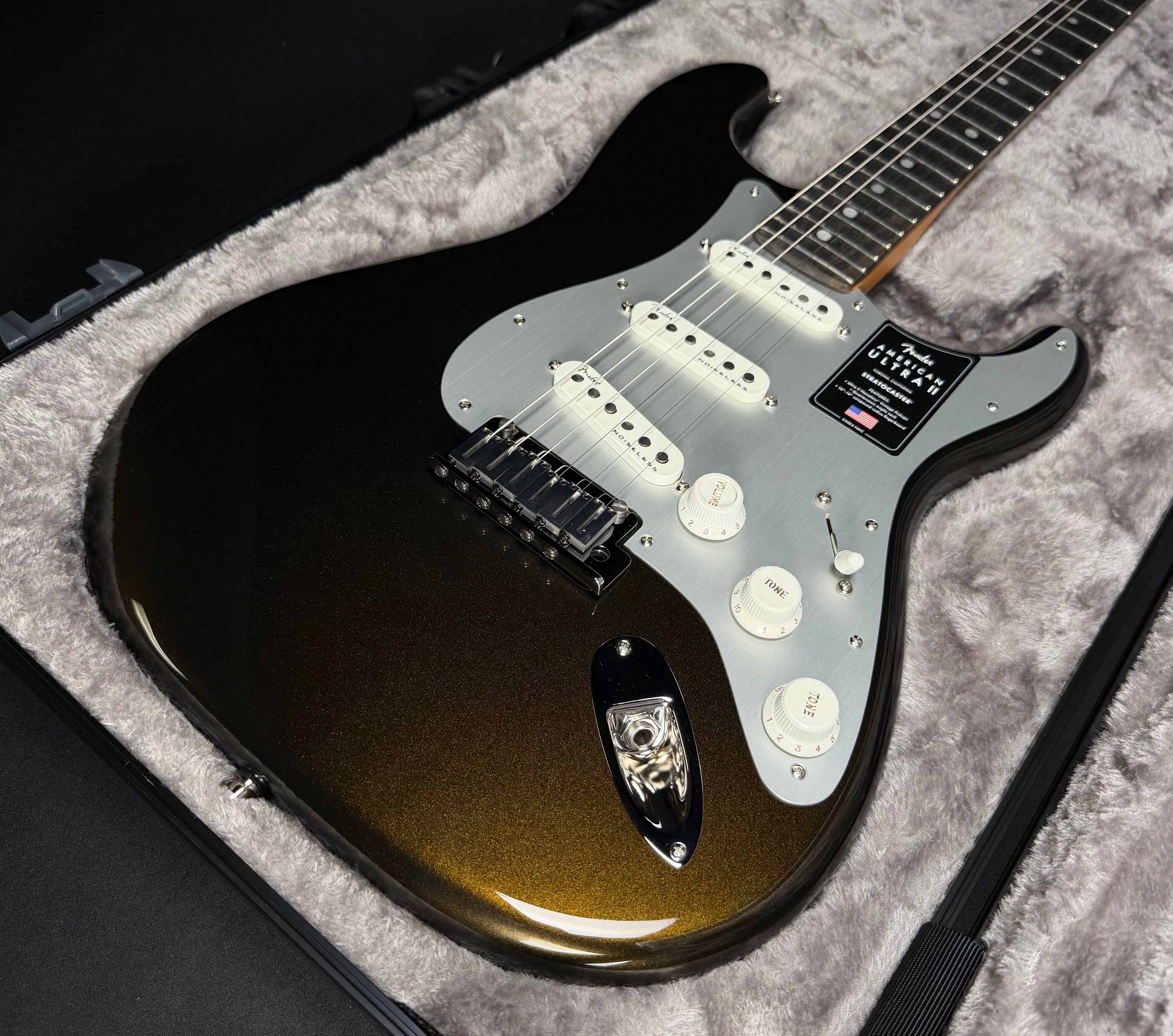 Fender American Ultra II Stratocaster, Ebony - Texas Tea (2026)