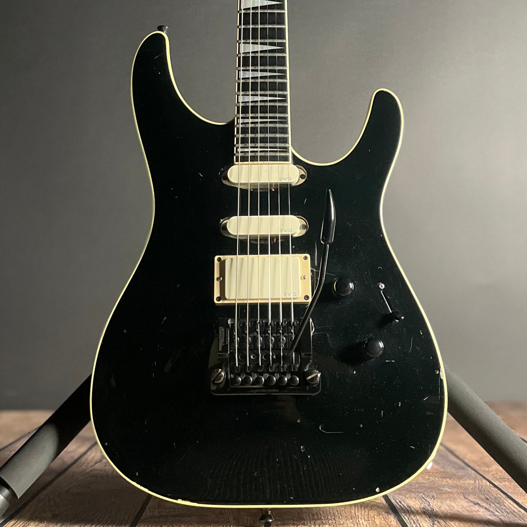 Robin Medley Custom w/OHSC- Black (1985-87) - Metronome Music Inc.