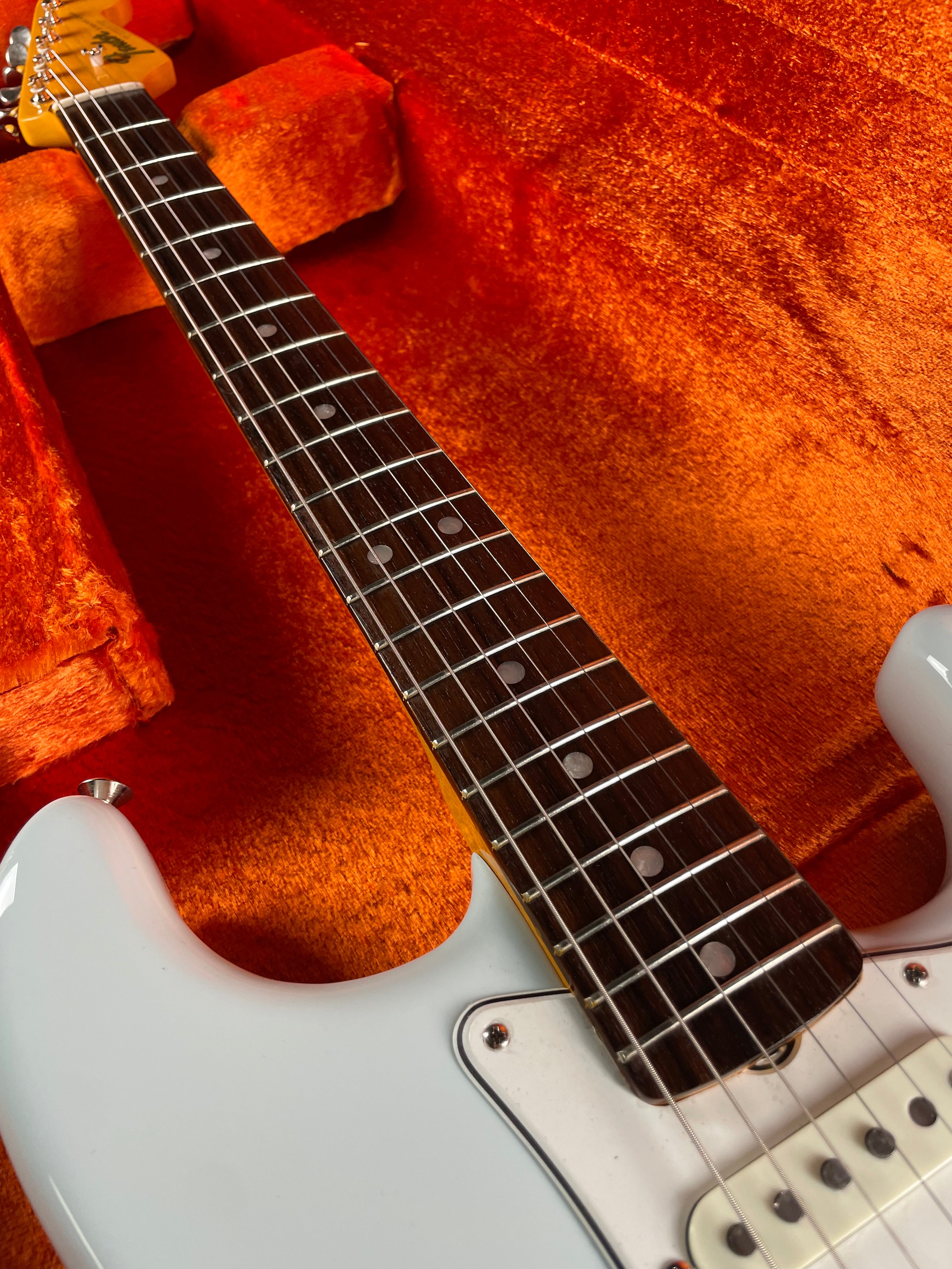 Fender American Vintage II 1965 Stratocaster Rosewood - Sonic Blue - Metronome Music Inc.