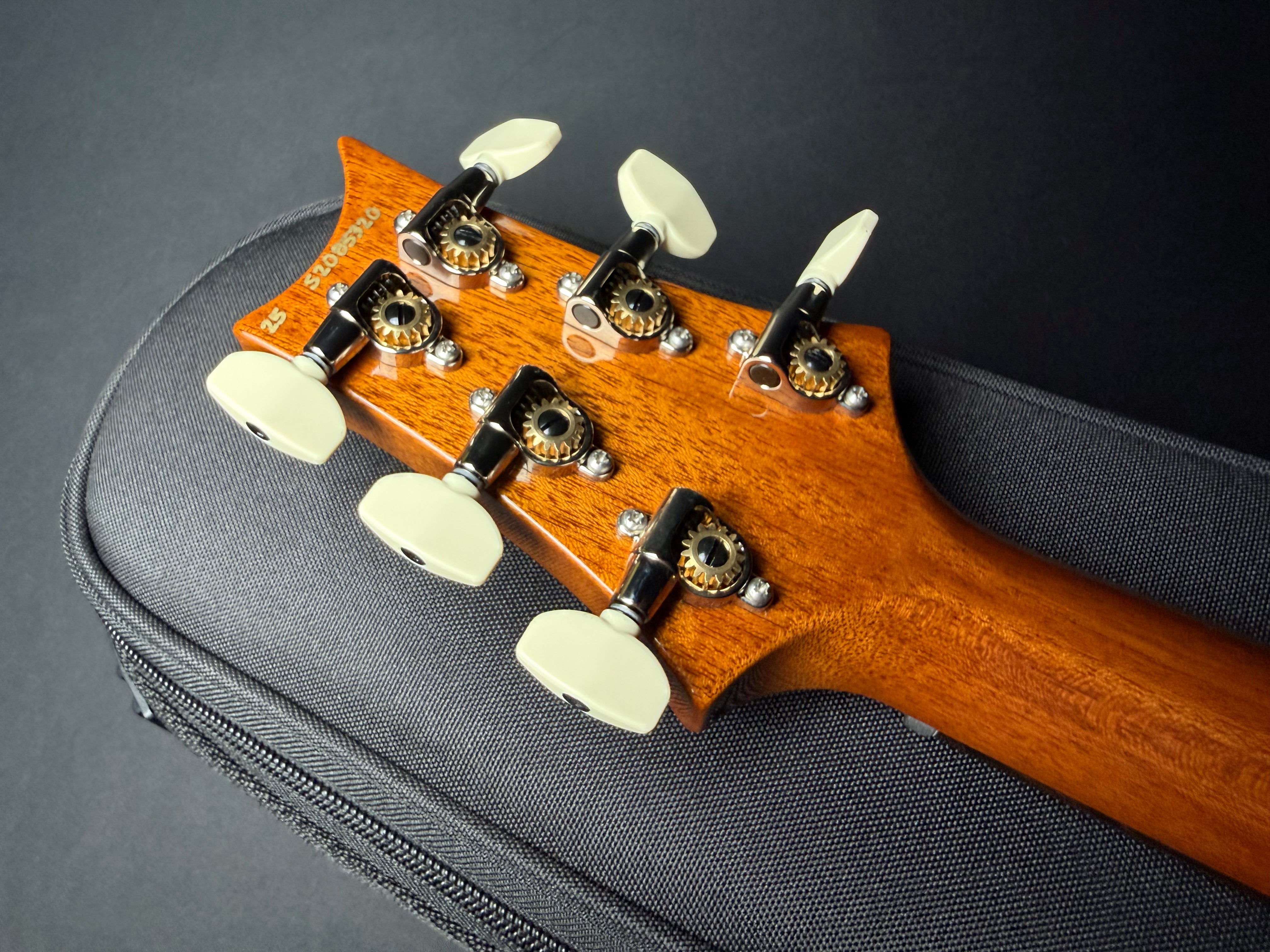 PRS S2 Studio - Vintage Natural