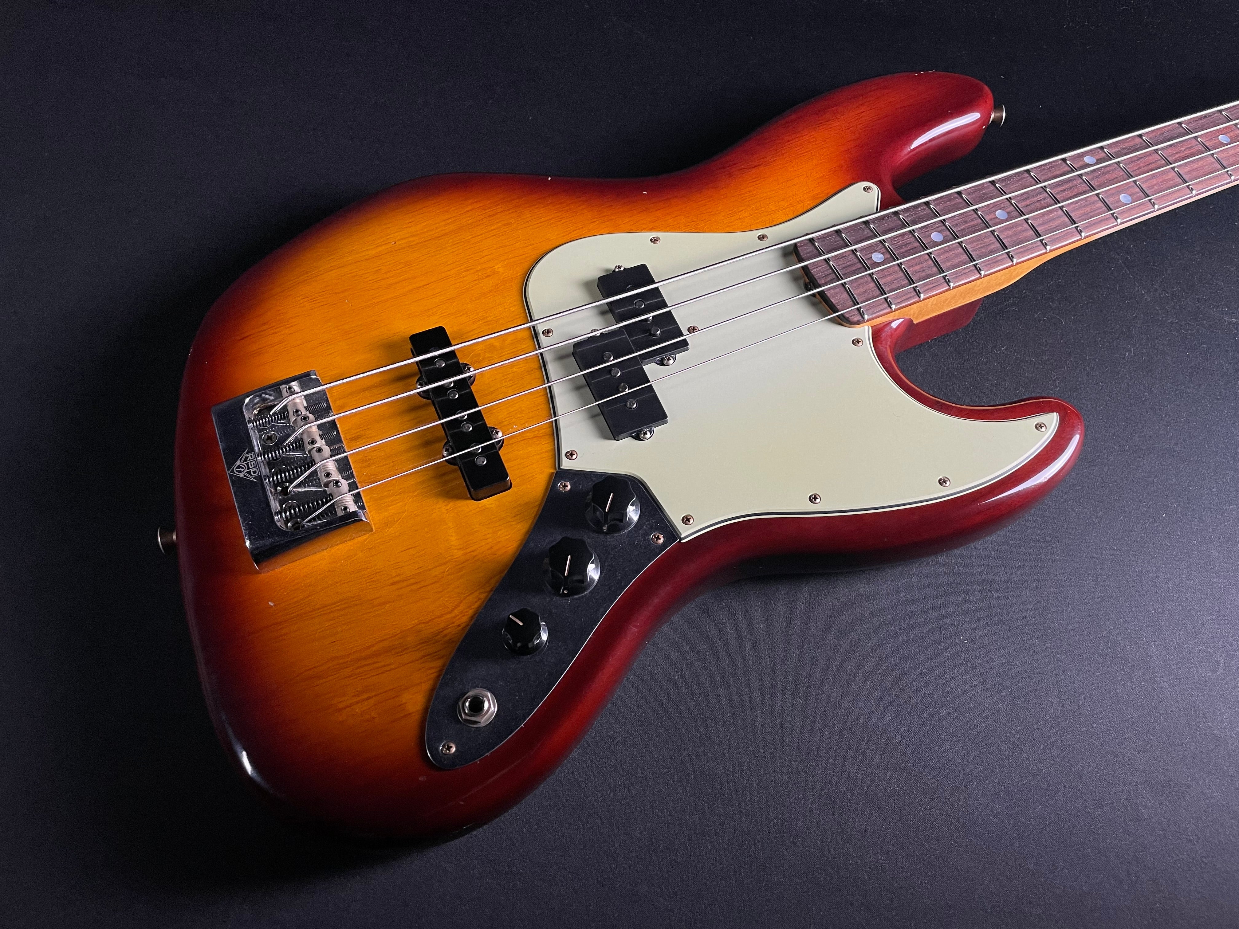 Fender Custom Shop Limited Jazz Bass Special Journeyman - Tobacco Sunburst - Metronome Music Inc.