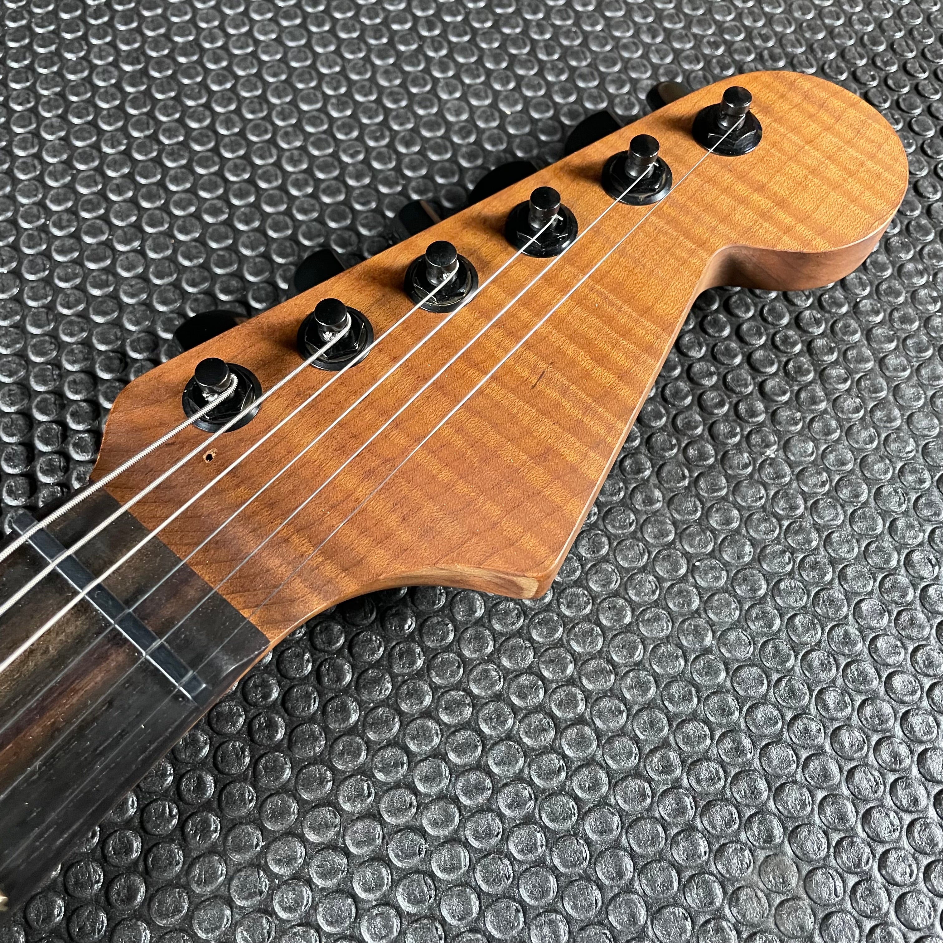 Warmoth Partscaster HSS w/ Sustainiac, Roasted Flame Maple- Quilt Top