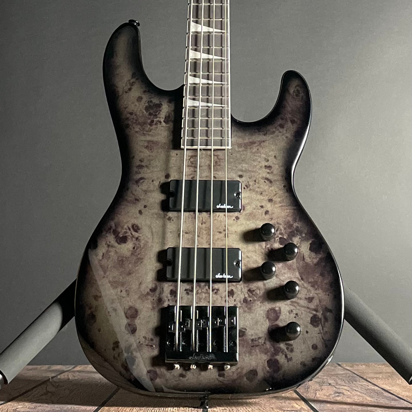 Jackson JS Series Concert Bass CB JS3P, Amaranth - Transparent Black - Metronome Music Inc.