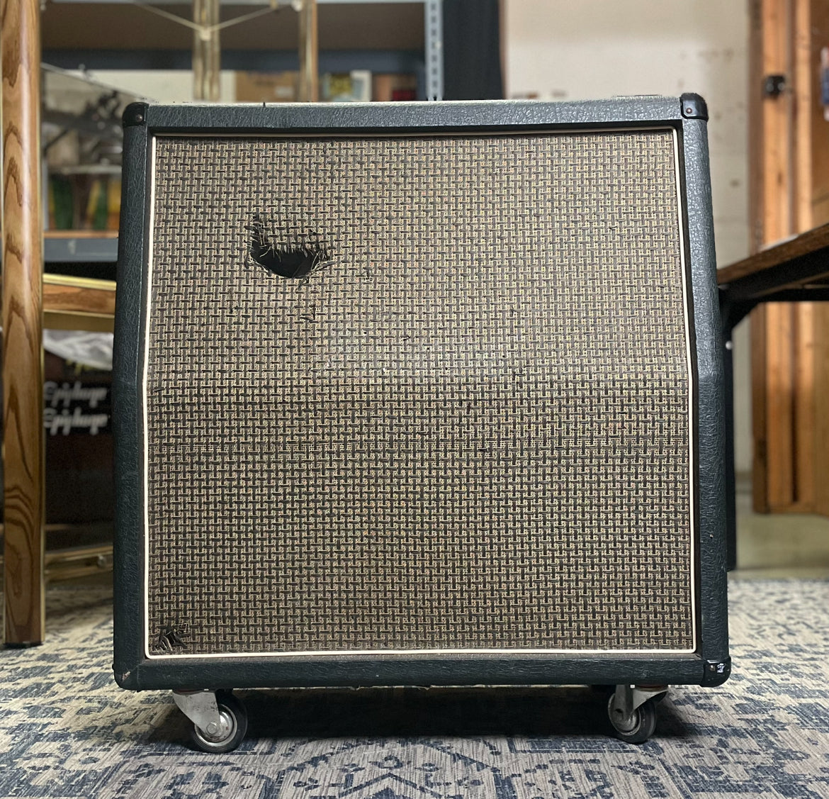 Marshall 1960A 4x12" Angled Guitar Speaker Cabinet (Late 70s)
