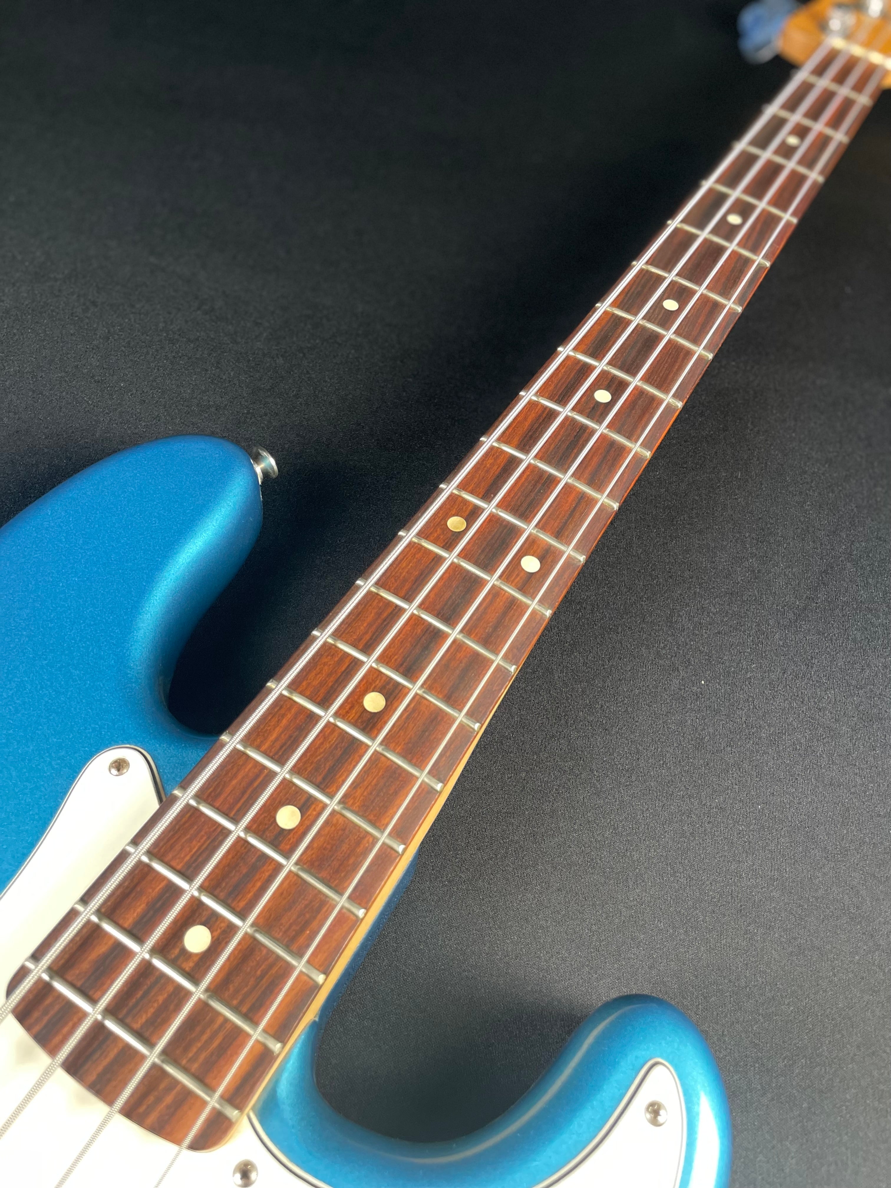 Fender Standard Precision Bass, MIM - Lake Placid Blue (2018)