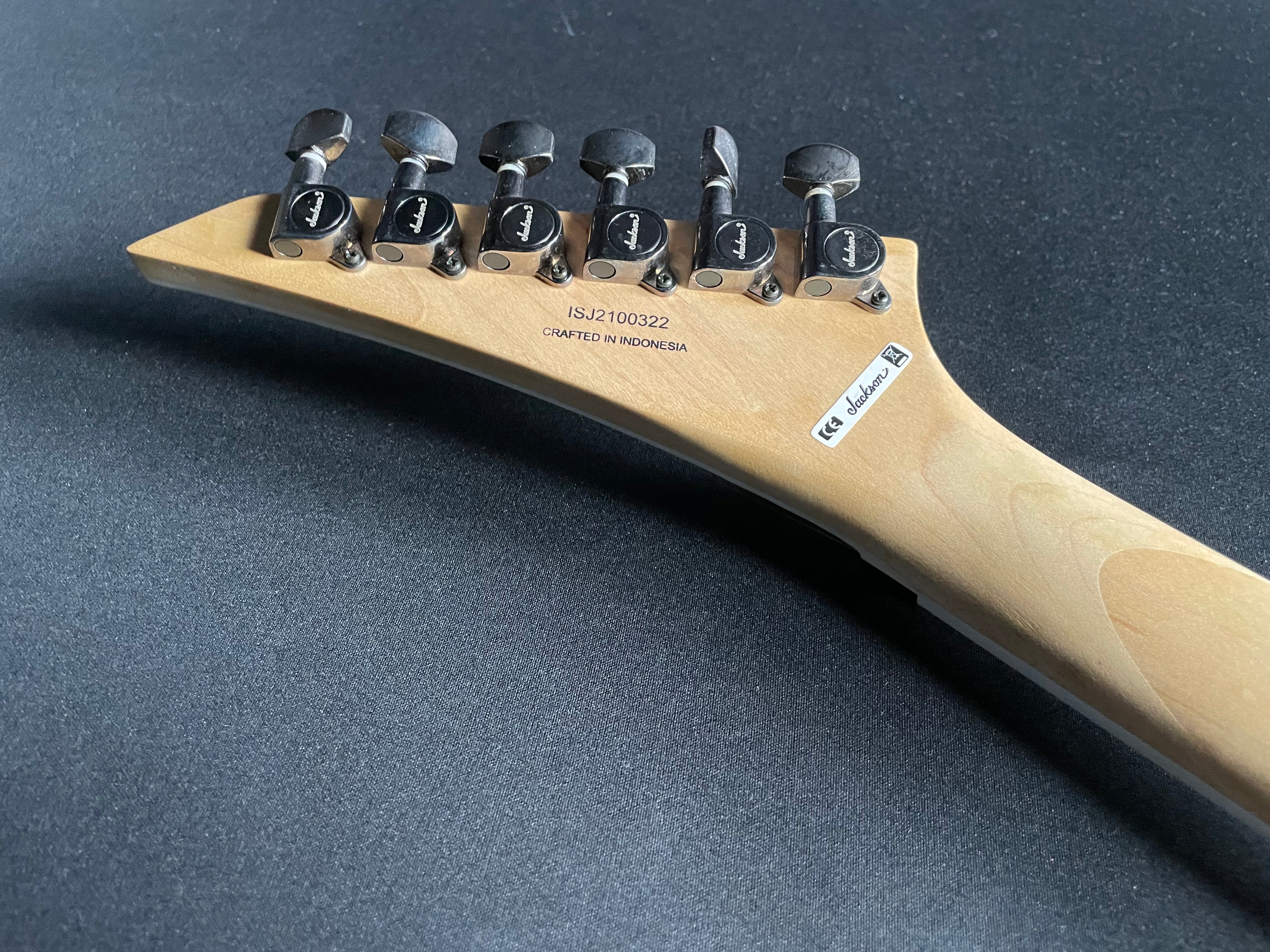 Jackson Pro Series Soloist SL2P MAH Ebony - Transparent Black Burst (2021) - Metronome Music Inc.