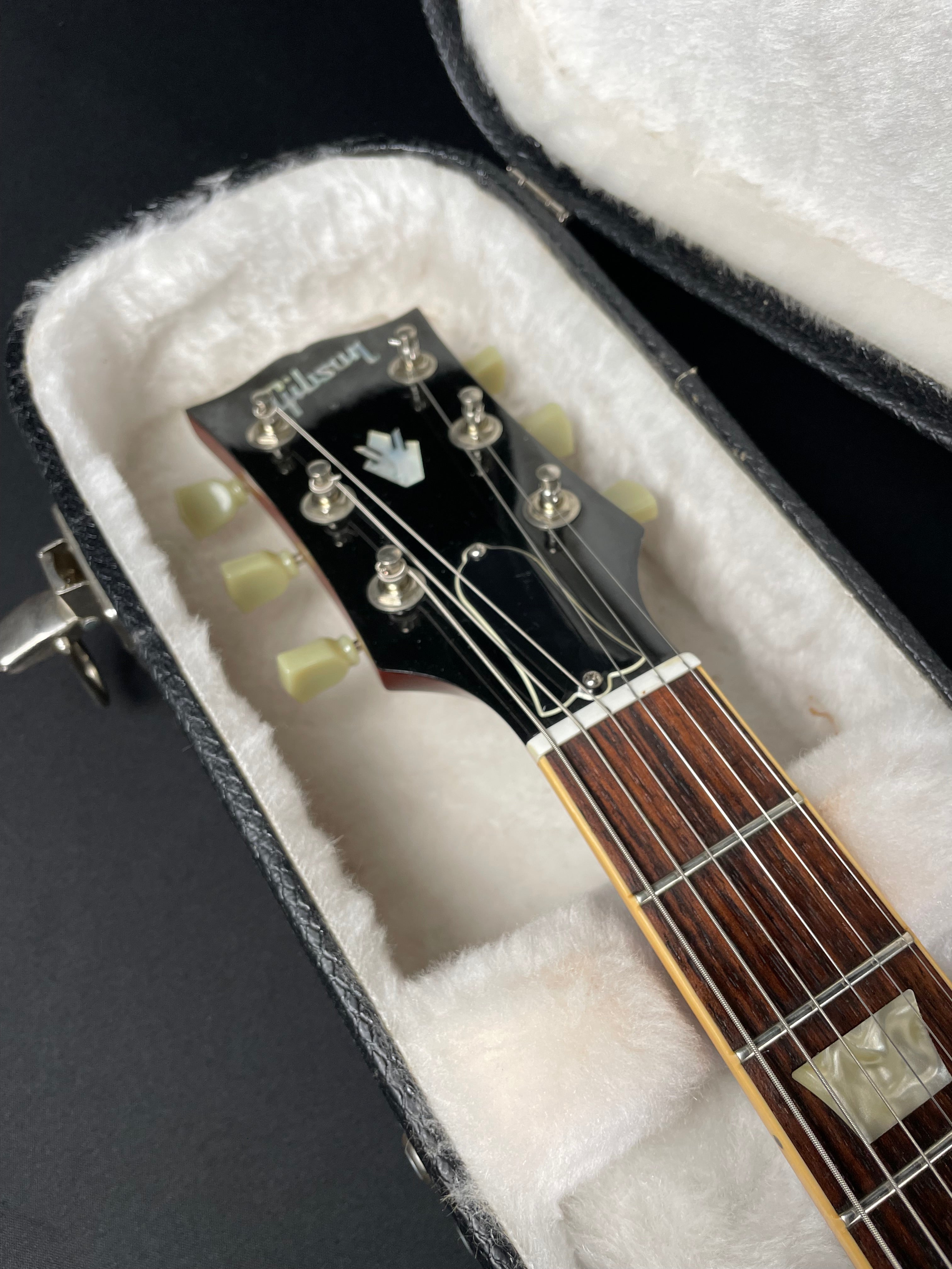 Gibson '61 SG Reissue w/OHSC - Heritage Cherry (2008) - Metronome Music Inc.