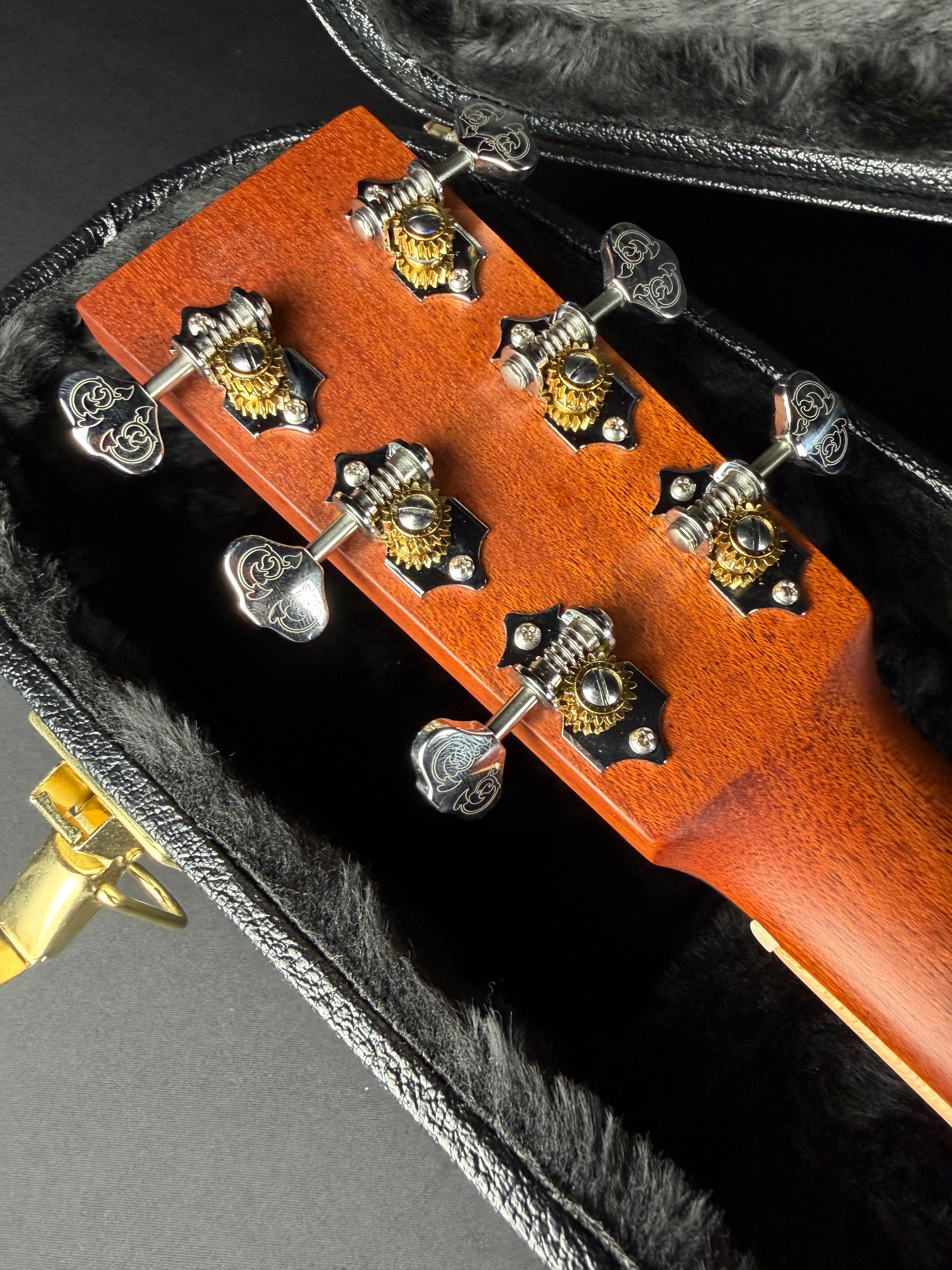 Larrivee SD-40R Legacy Series Acoustic w/OHSC - Metronome Music Inc.