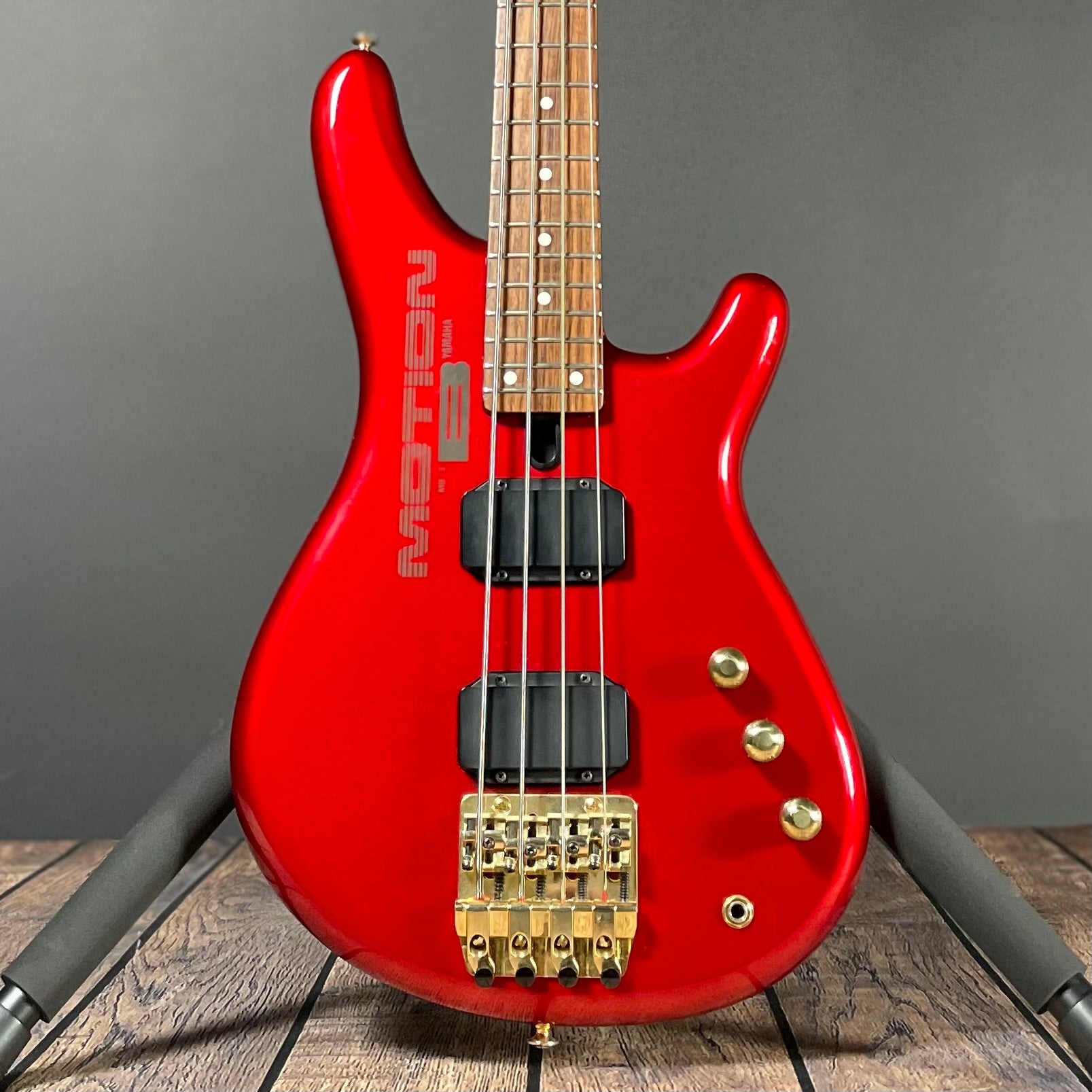 Yamaha Motion Bass MB-II w/OHSC, Taiwan - Red (1986) - Metronome Music Inc.