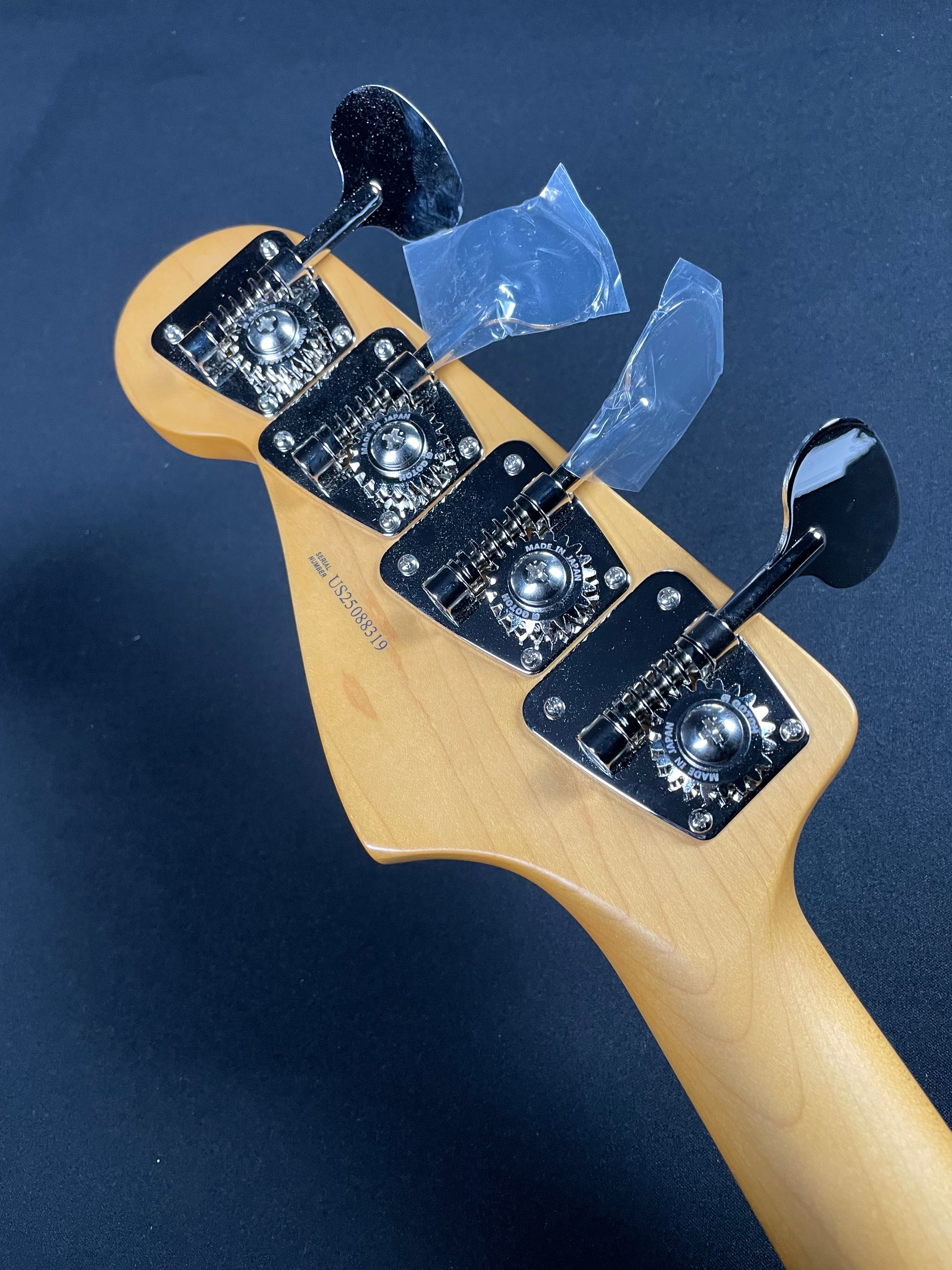 Fender American Professional Classic Jazz Bass - 3-Color Sunburst