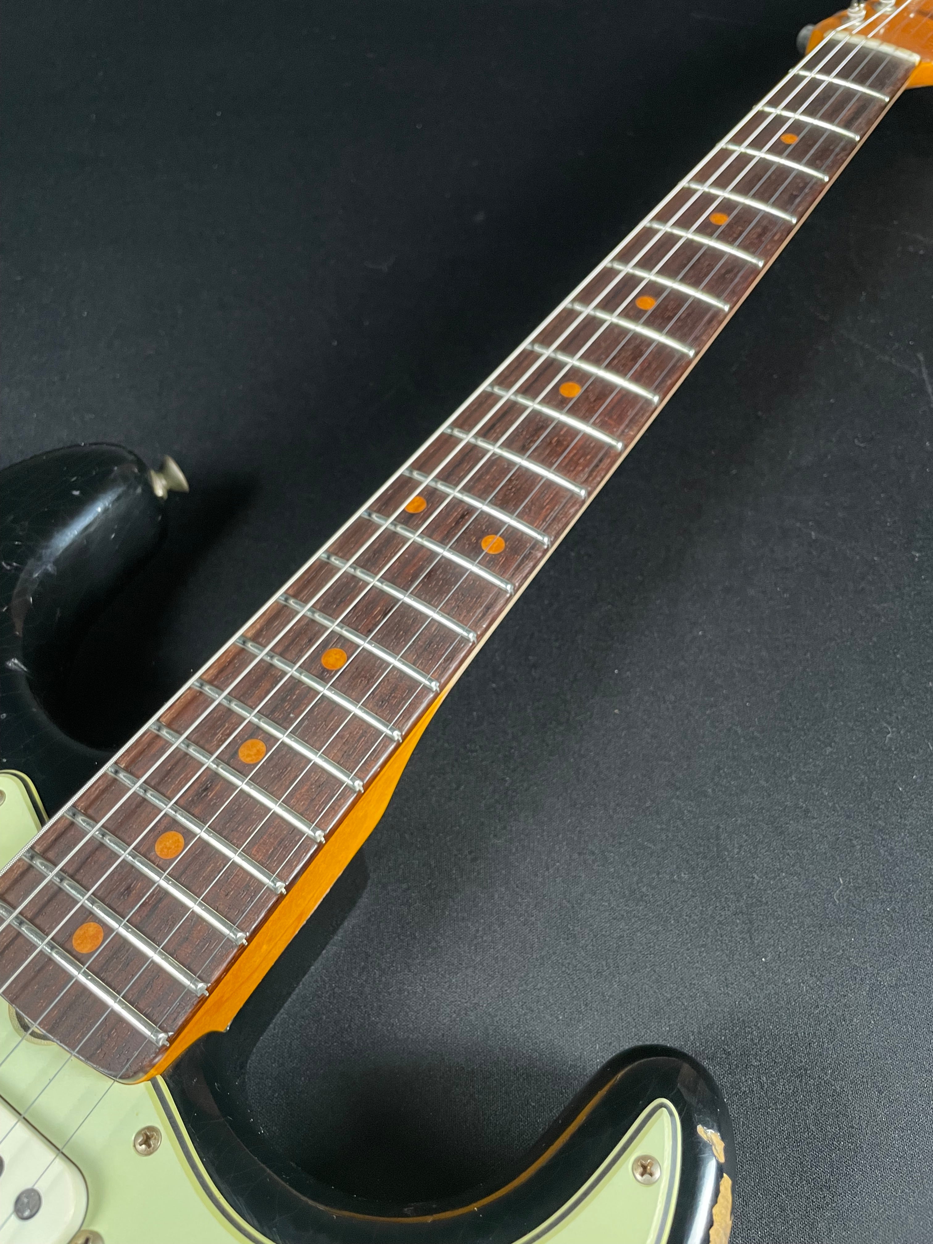 Fender Custom Shop 1960 Stratocaster, Heavy Relic- Aged Black/3-Color Sunburst