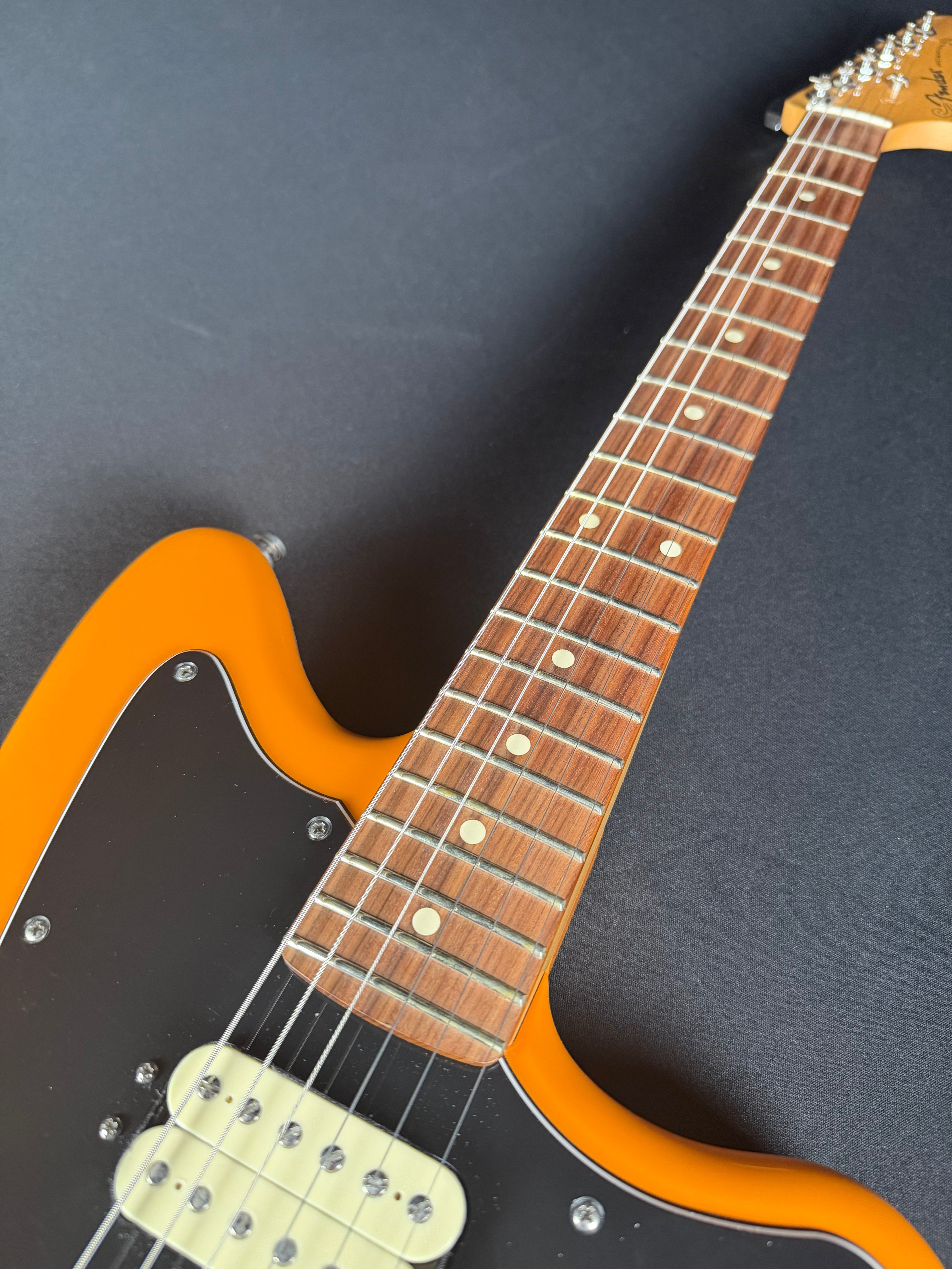 Fender Player Jazzmaster w/HSC - Capri Orange (2021)