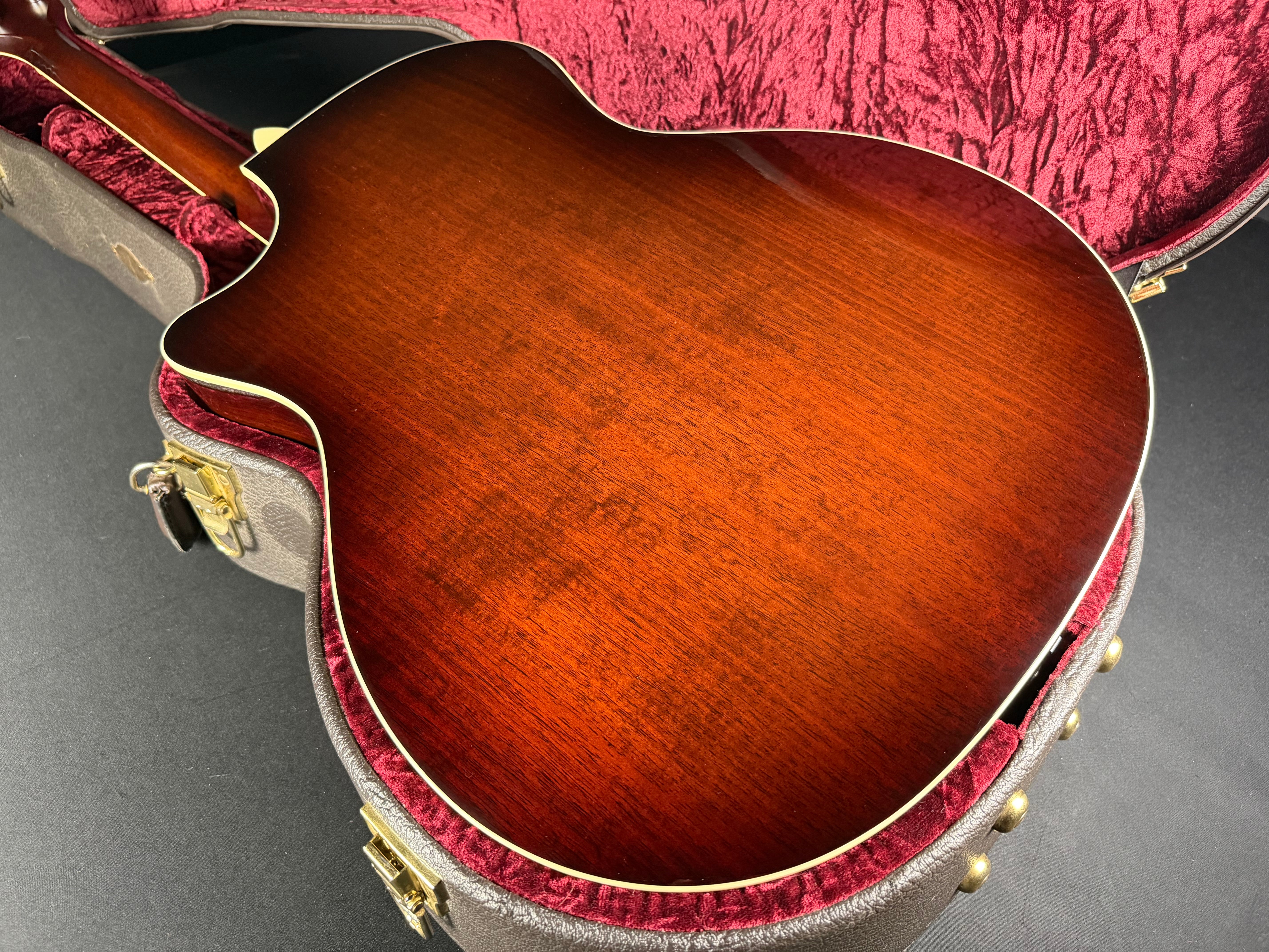 Taylor 514ce Fall Limited w/OHSC - Shaded Edgeburst (2014) - Metronome Music Inc.