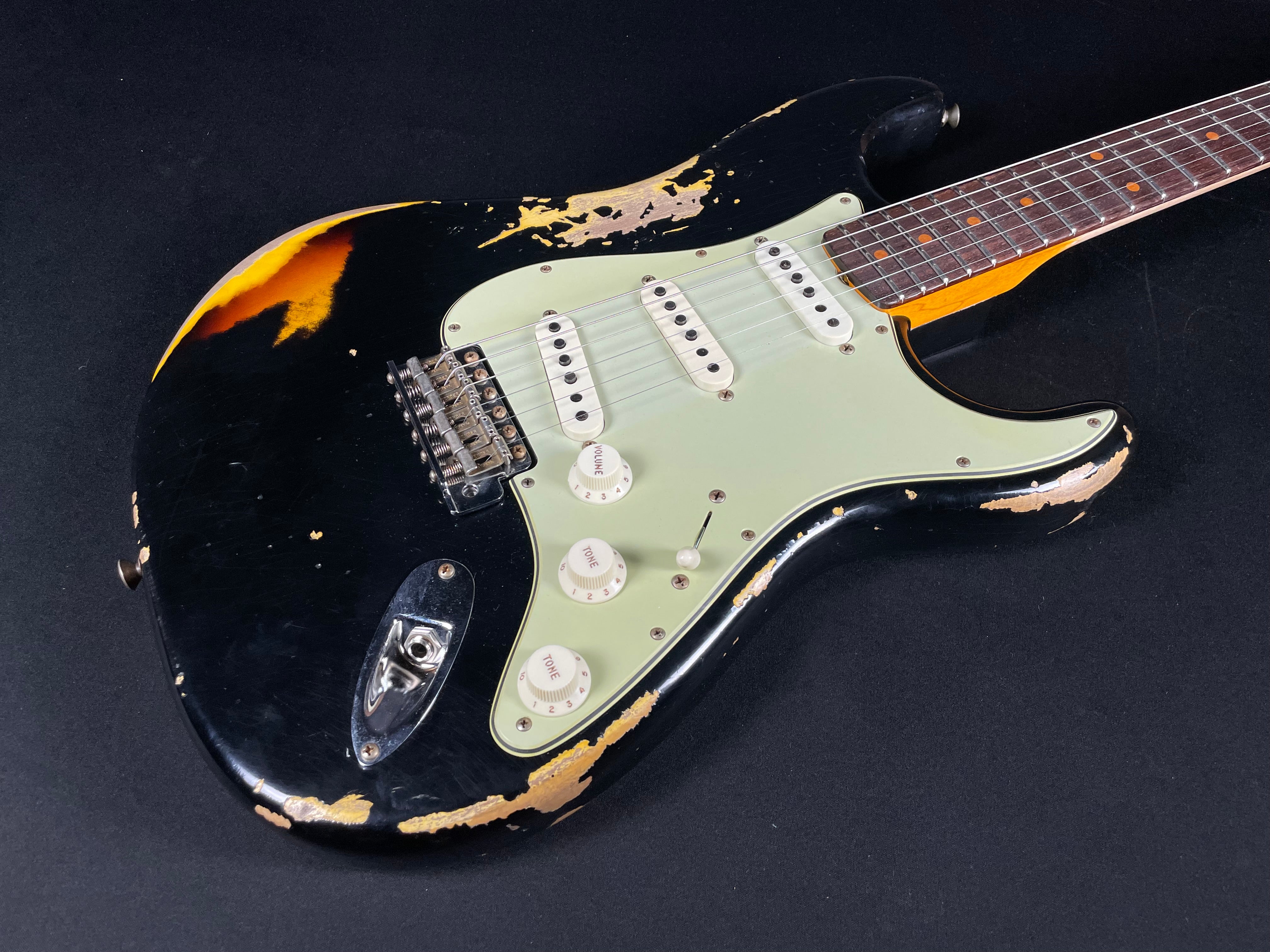 Fender Custom Shop 1960 Stratocaster, Heavy Relic- Aged Black/3-Color Sunburst