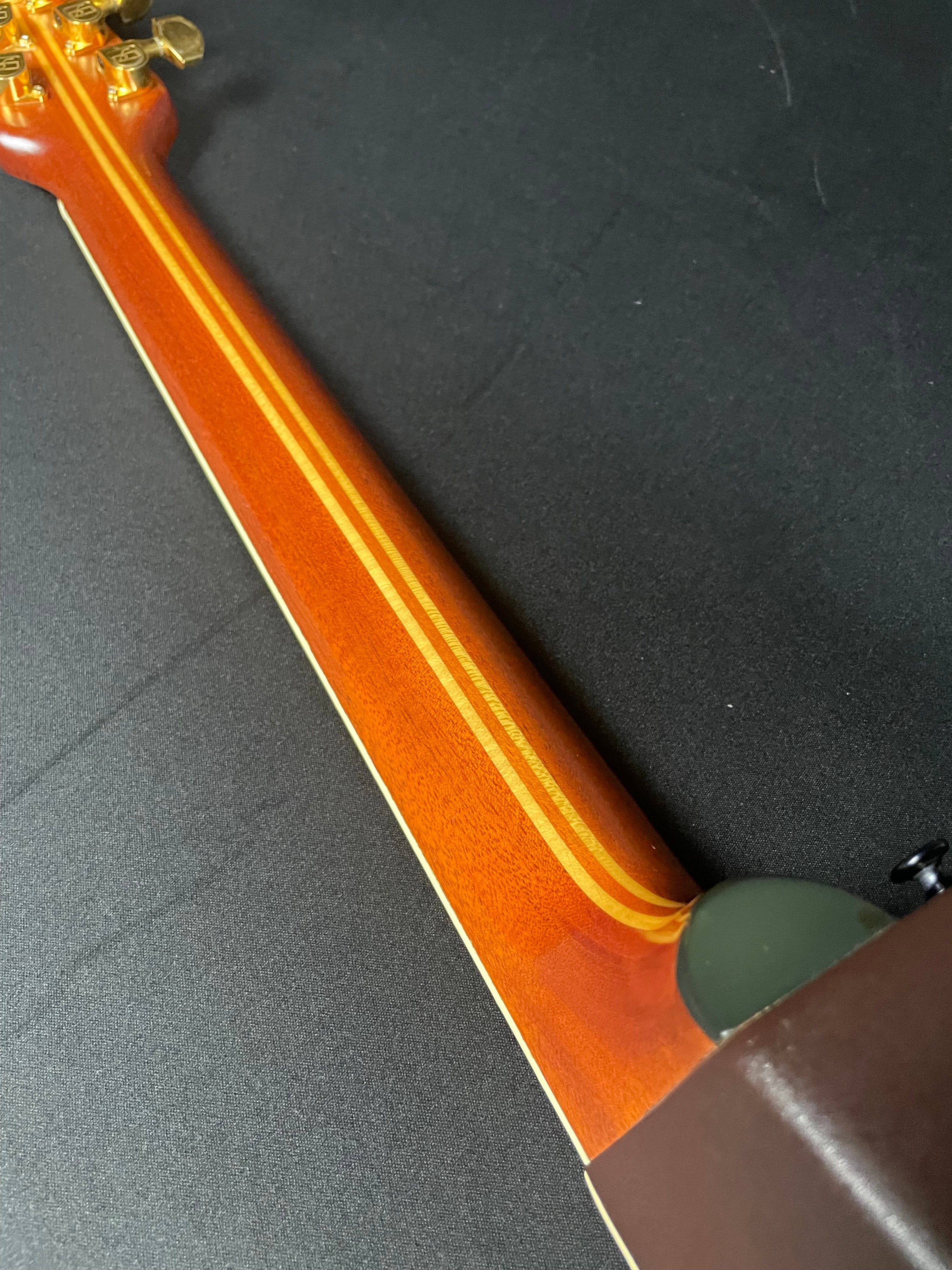 Ovation 1767 Legend - Natural (1980s)