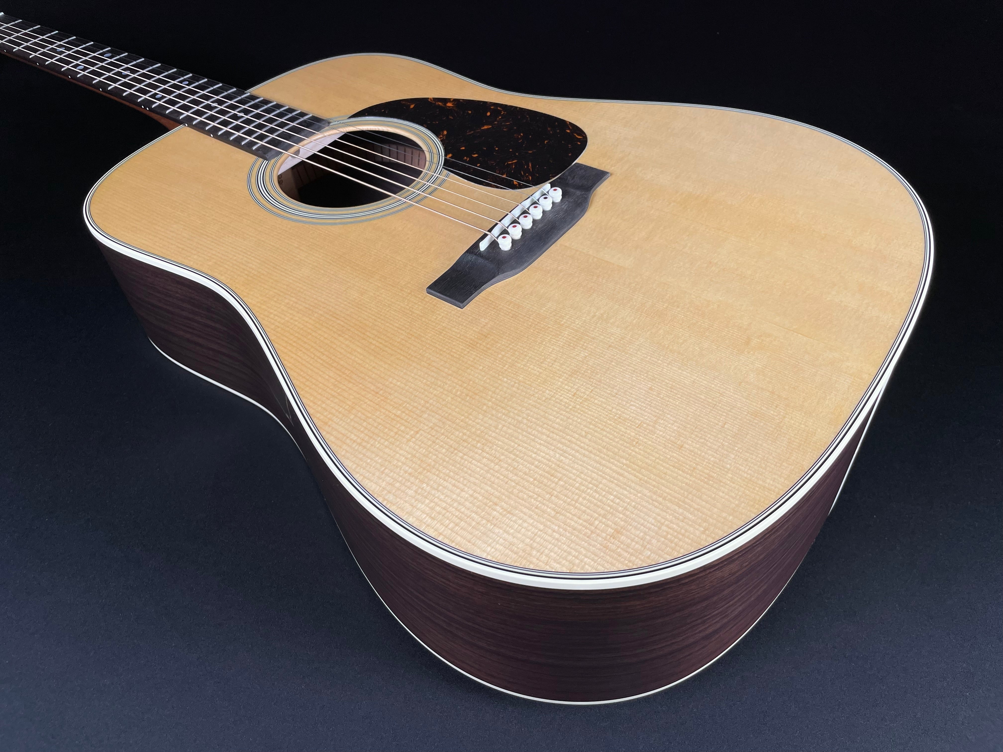 Martin D-28 Standard w/Hardshell Case - Satin Natural (2025) - Metronome Music Inc.