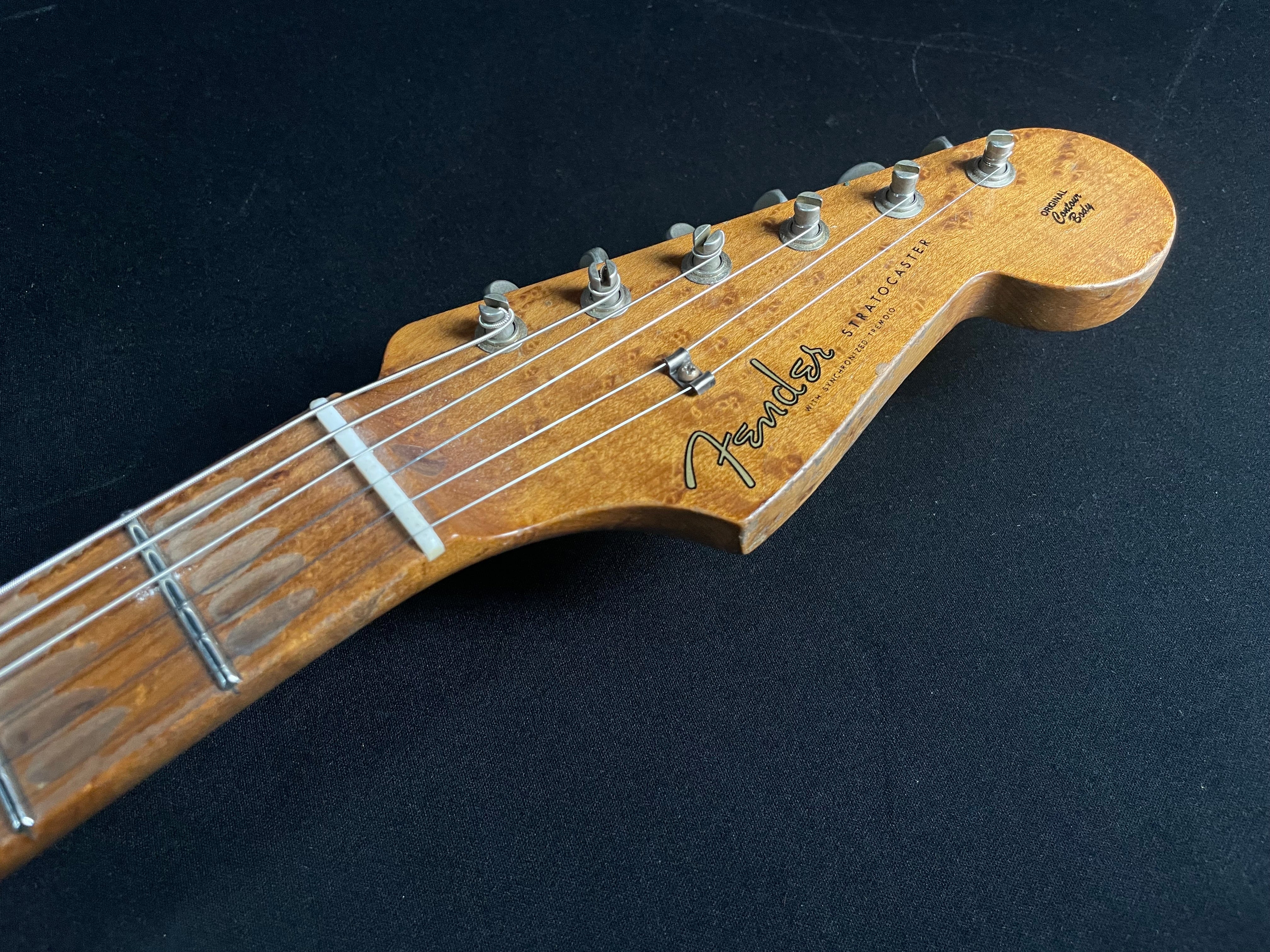 Fender Custom Shop Master Built 50s Stratocaster Heavy Relic Black/Violin Burst - Metronome Music Inc.