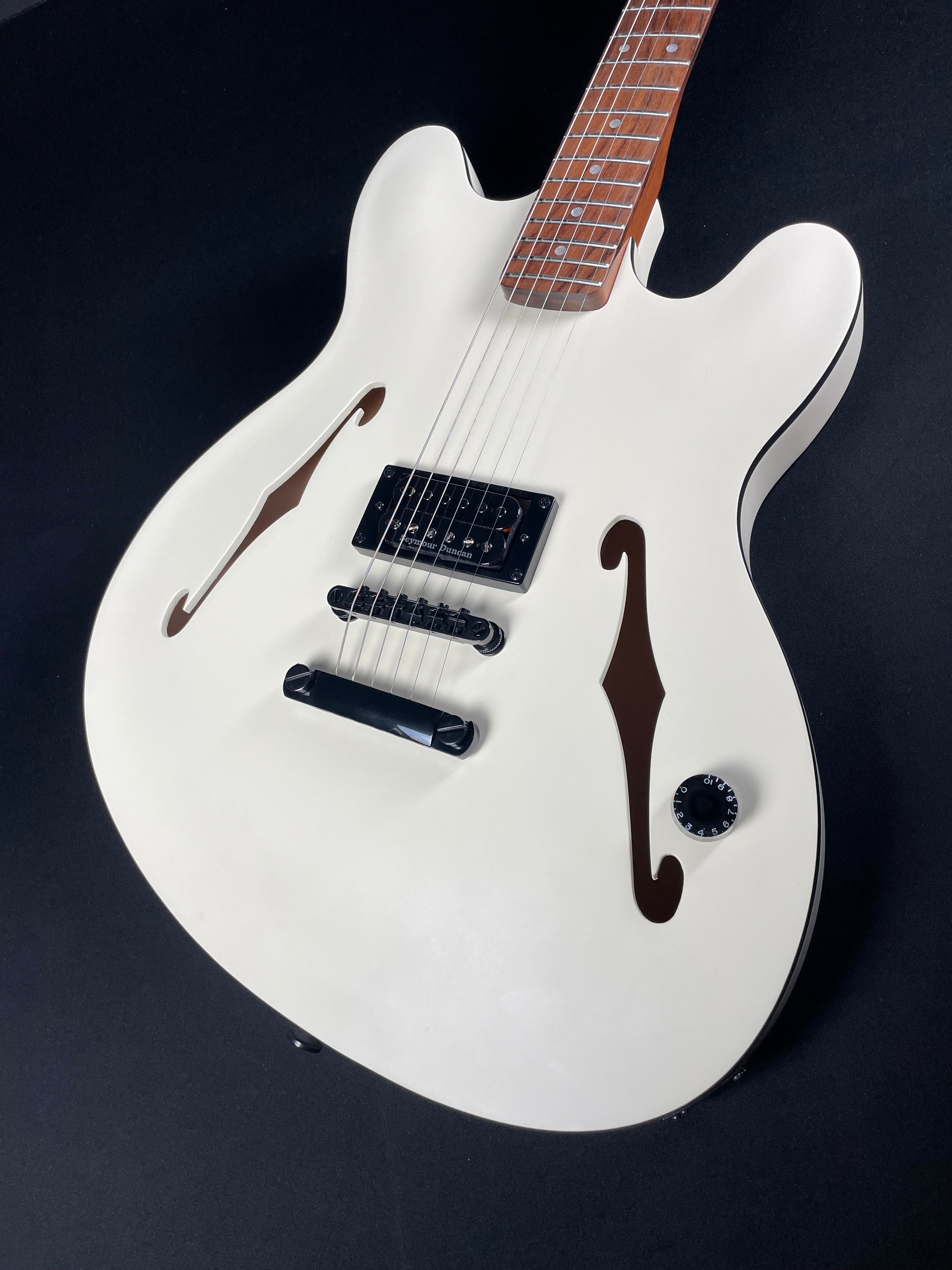 Fender Tom DeLonge Starcaster - Satin Olympic White (MINT) - Metronome Music Inc.