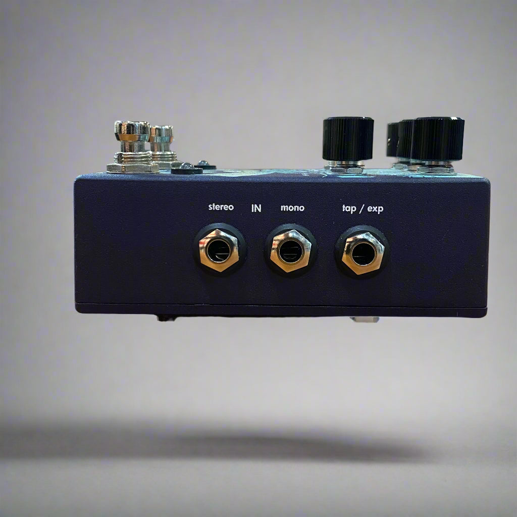 Walrus Audio Julianna Deluxe Chorus/Vibrato (Used) - Metronome Music Inc.