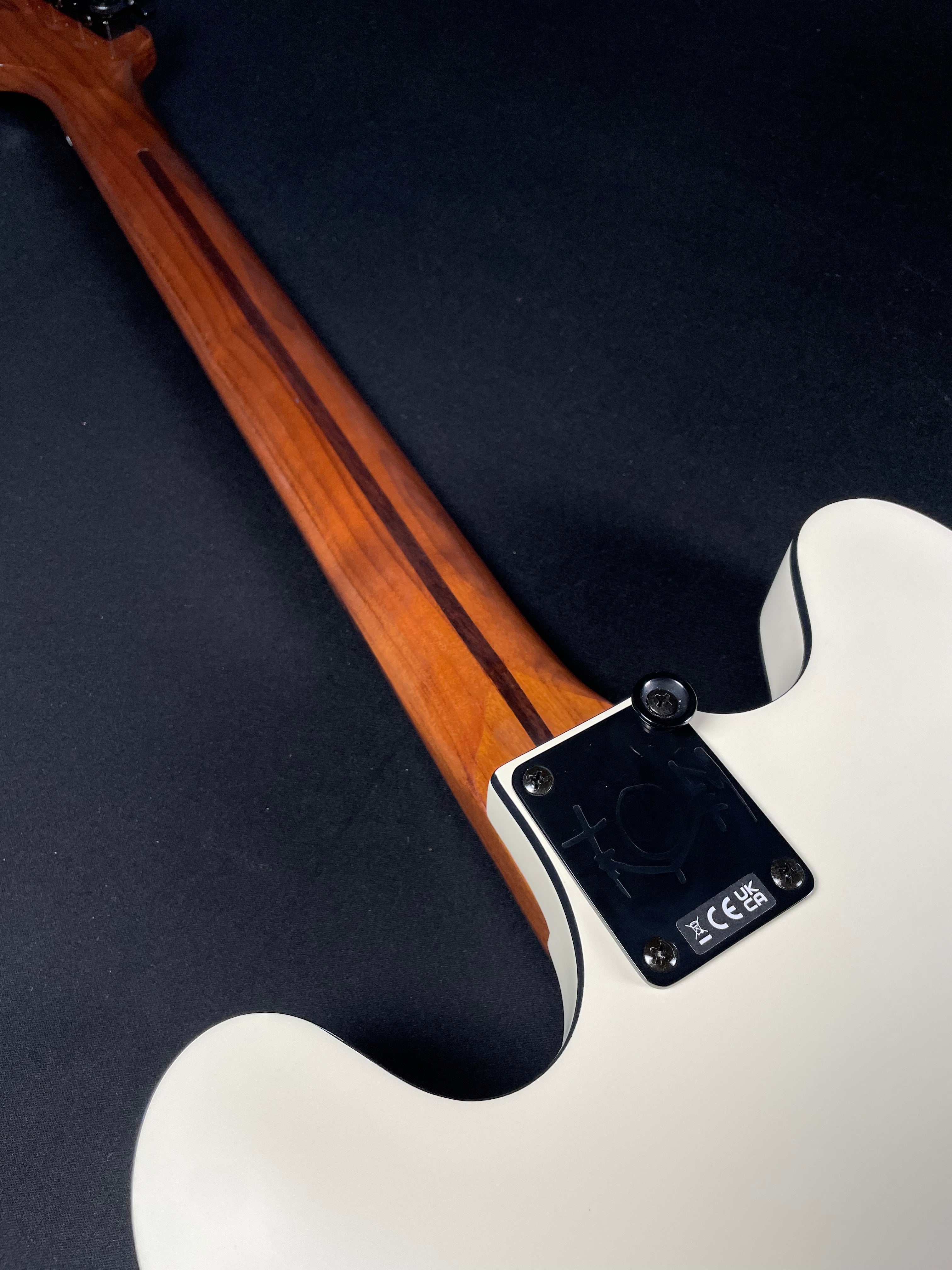 Fender Tom DeLonge Starcaster - Satin Olympic White (MINT) - Metronome Music Inc.