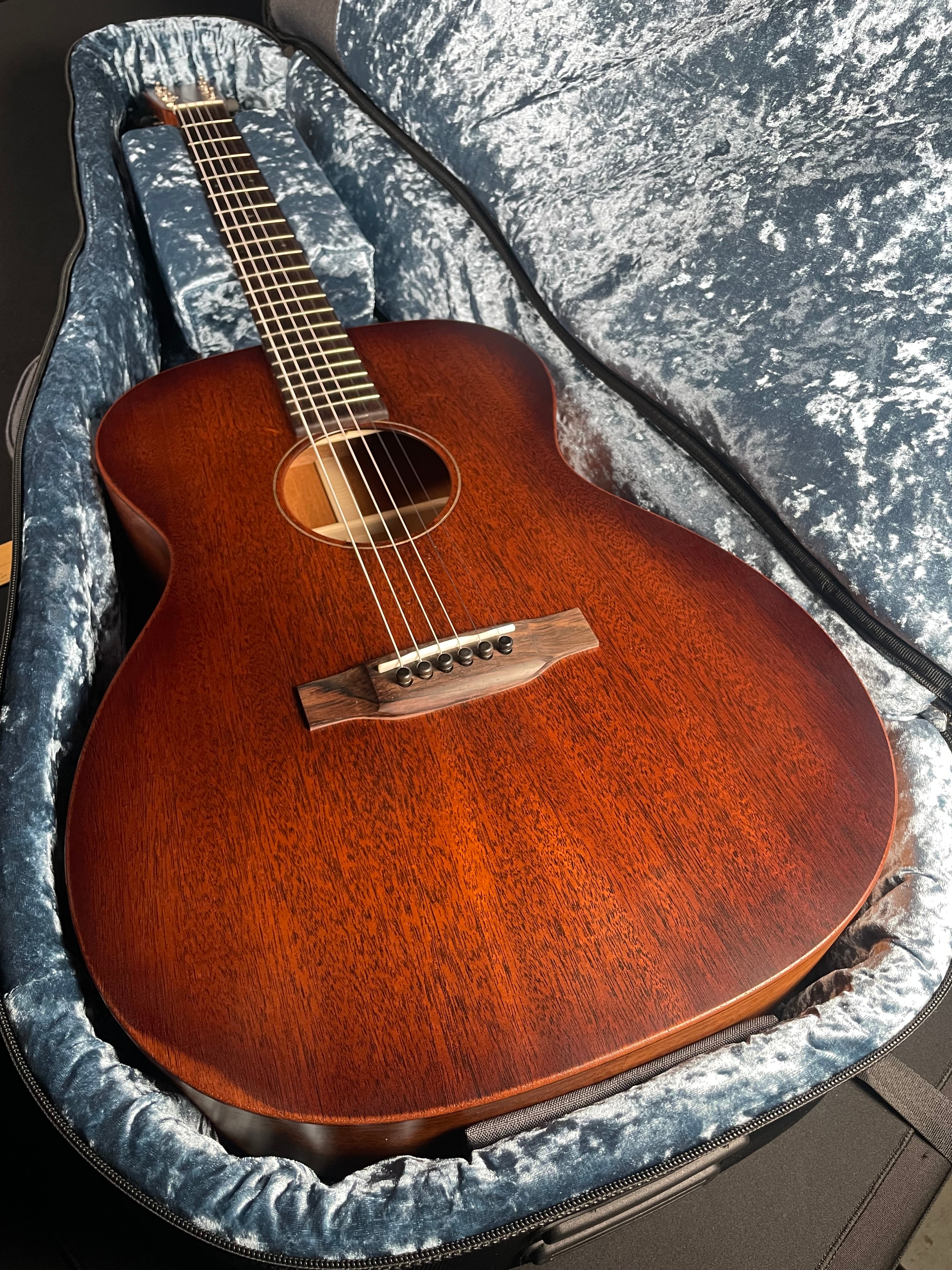 Martin 000-15M StreetMaster w/Softshell Case, Mahogany - Satin