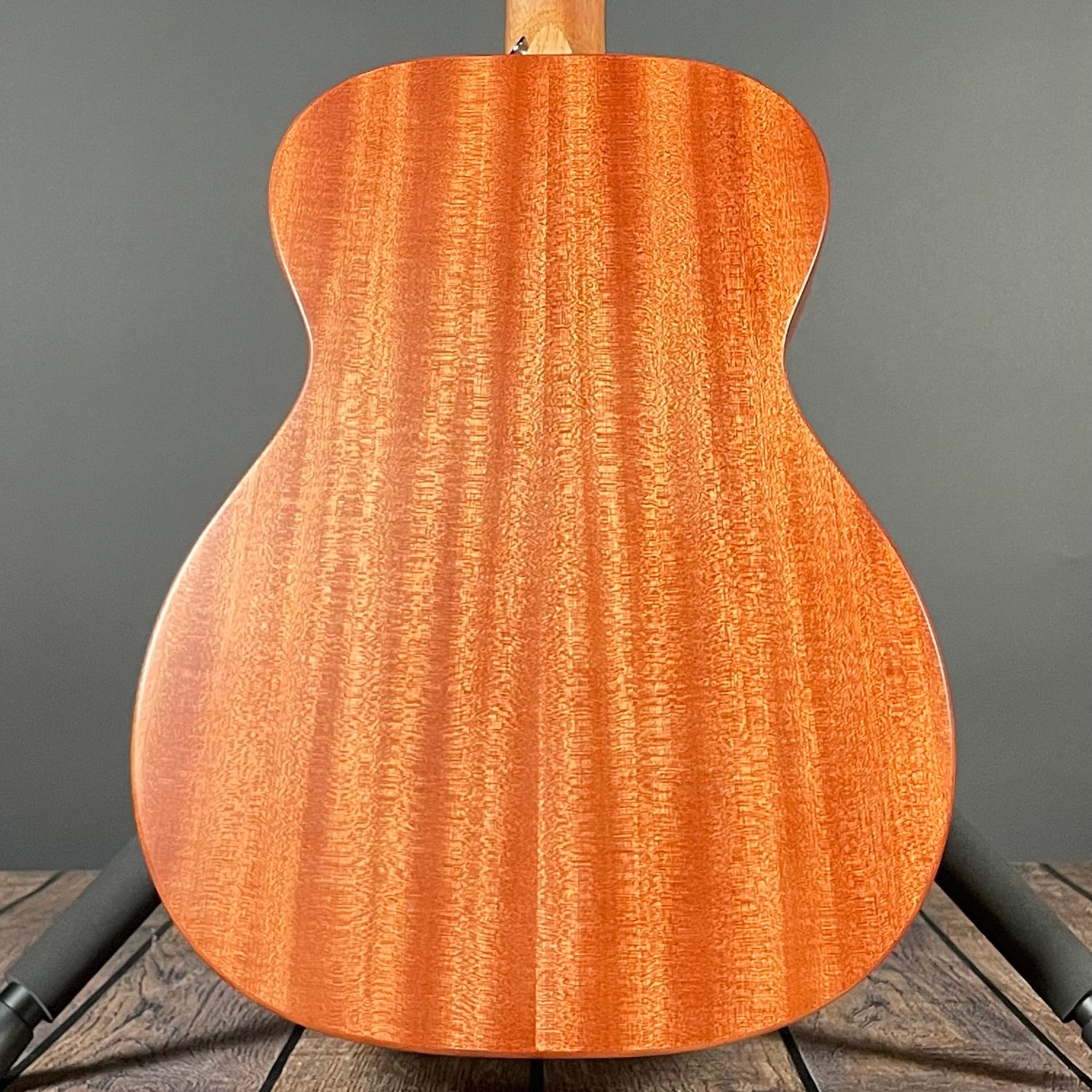 Martin 000Jr-10 Auditorium Junior w/Bag - Natural - Metronome Music Inc.