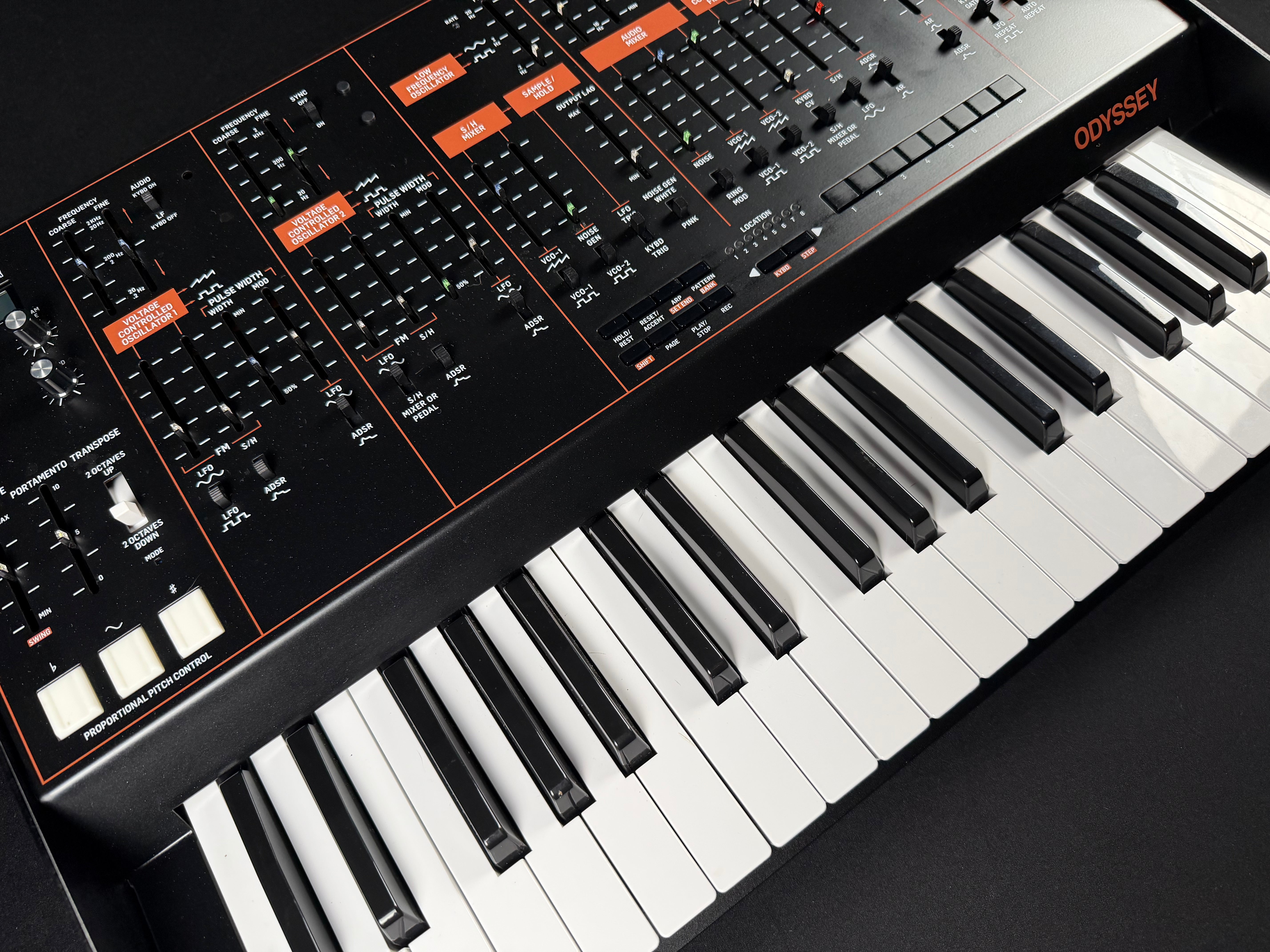 Behringer ODYSSEY Analog Synthesizer with 37 Full-Size Keys (Used)