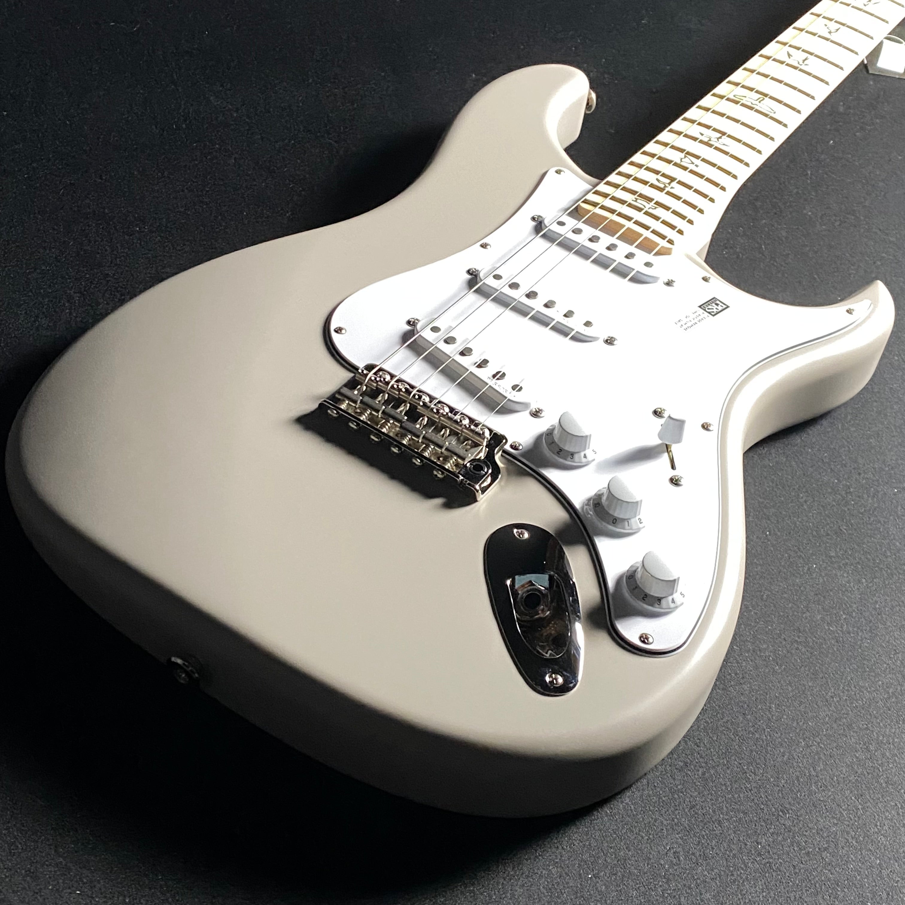 Paul Reed Smith, PRS Silver Sky, Maple- Moc Sand (SALE)