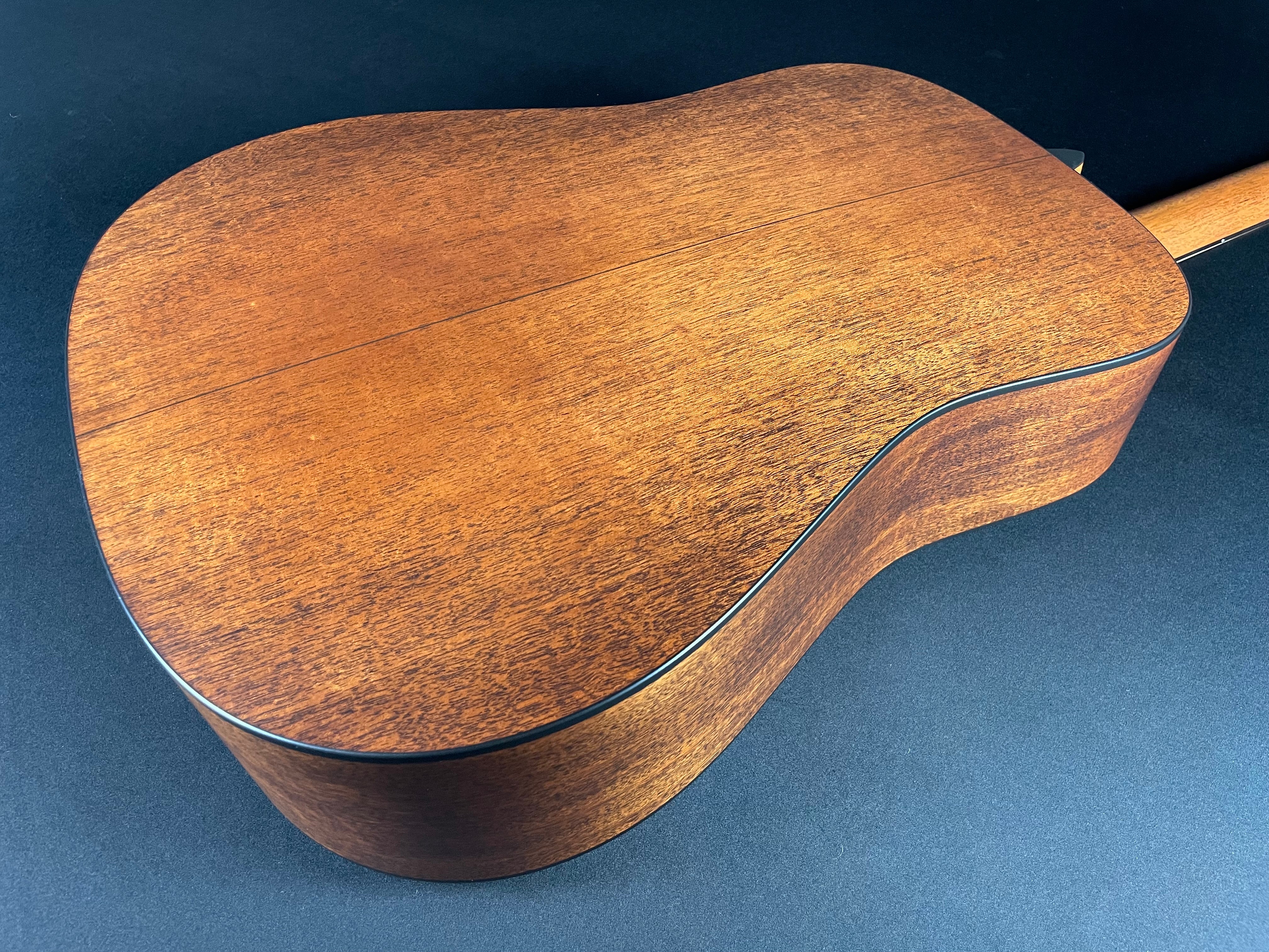 Martin D-18 Standard w/Hardshell Case - Satin 1935 Burst (2025) - Metronome Music Inc.