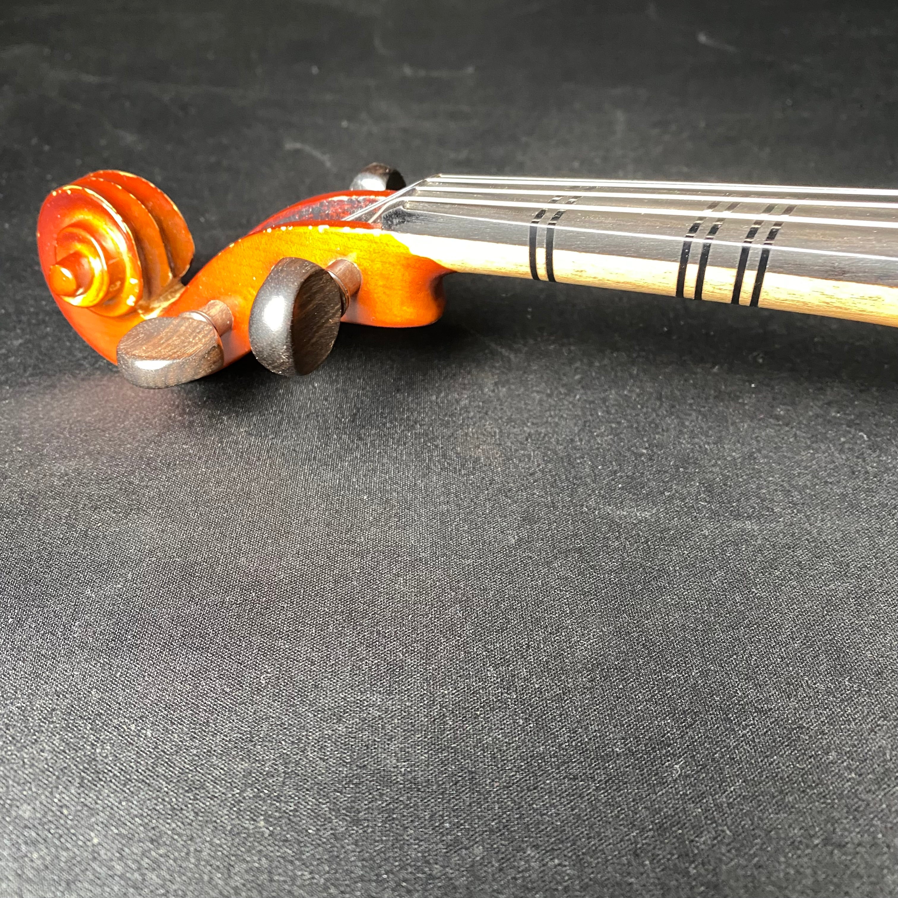 Glaesel 3/4 Violin with Molded Hardshell Case (USED) - Metronome Music Inc.