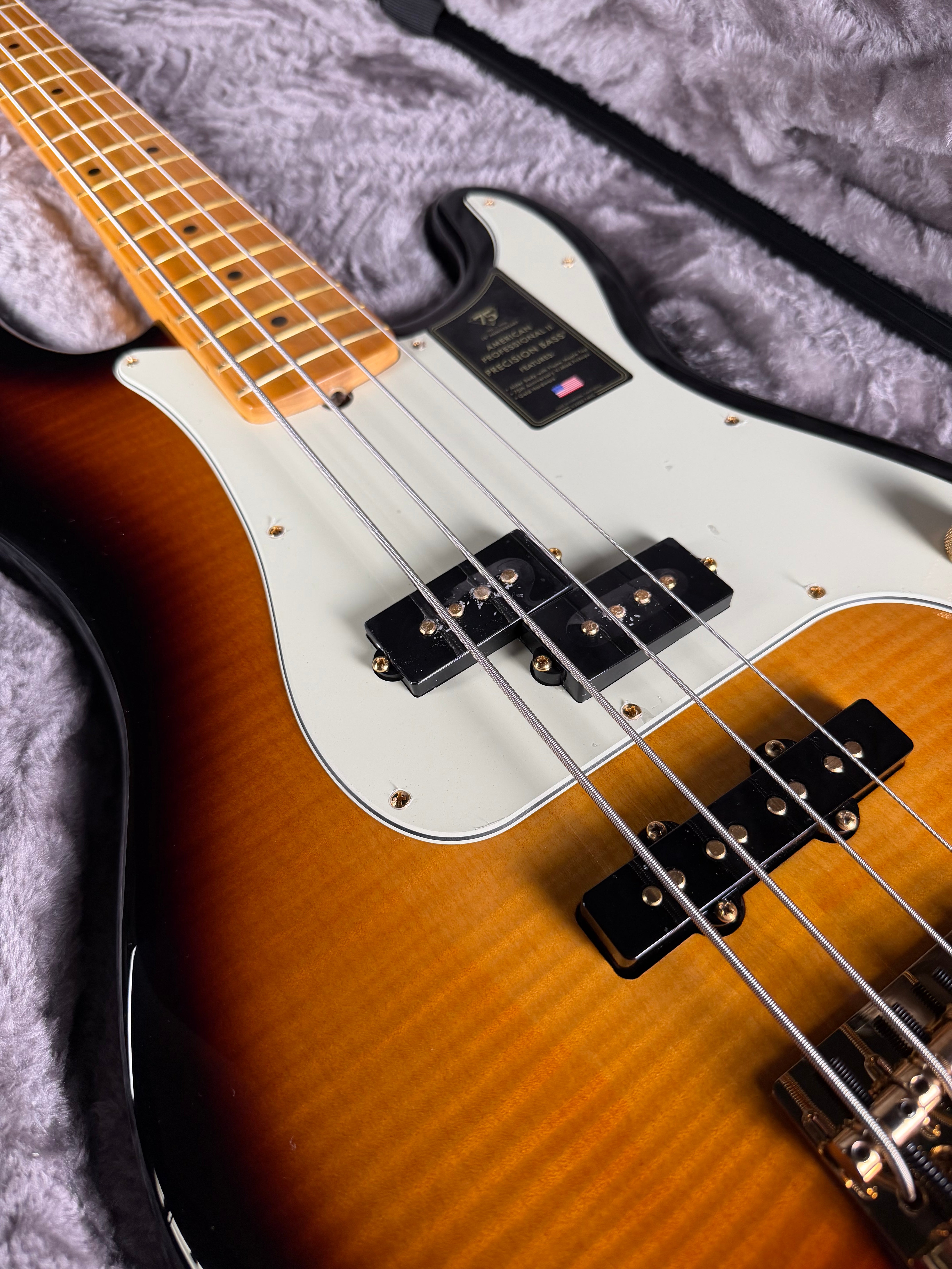 Fender 75th Anniversary American Professional PJ Bass - 2-Color Sunbur