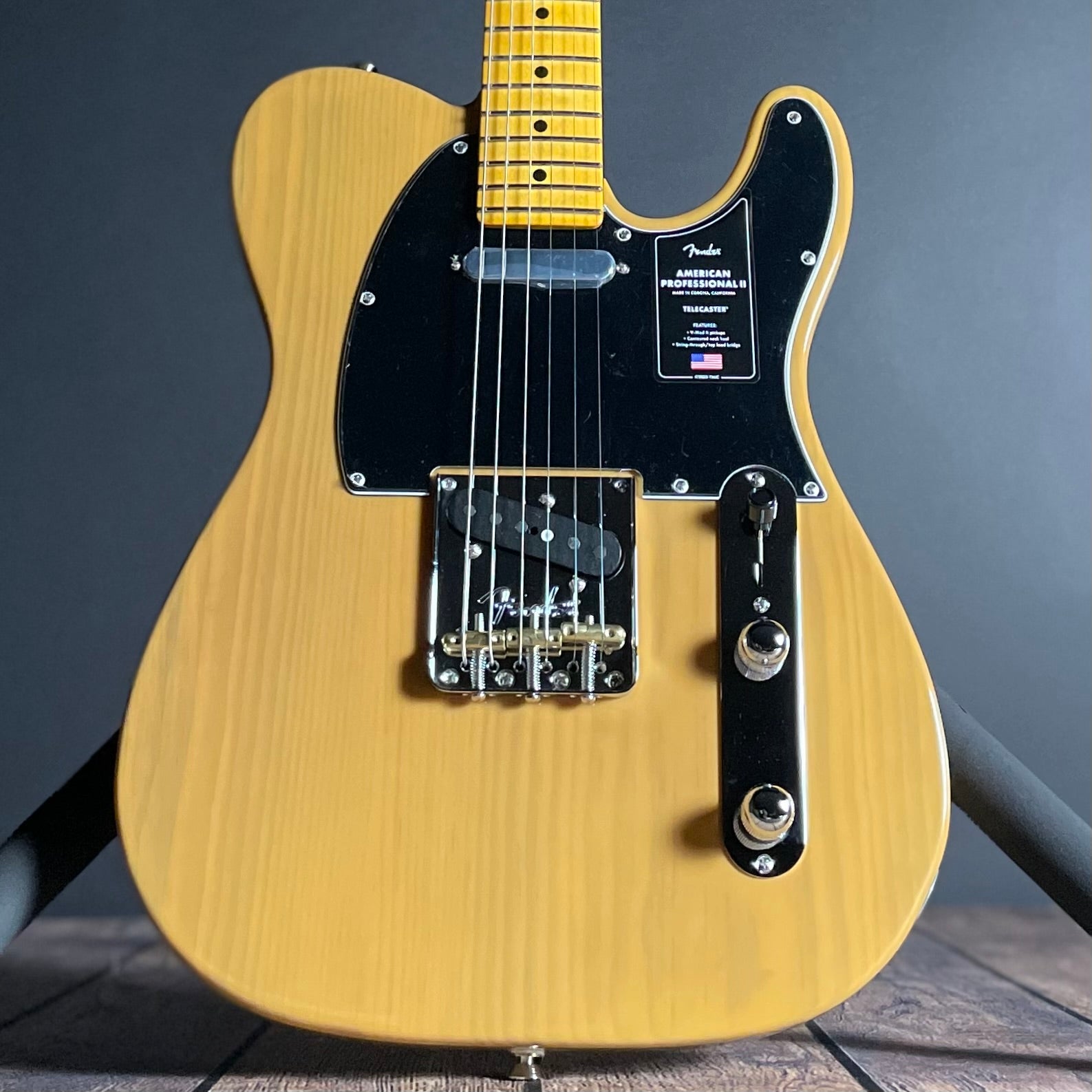 Fender American Professional II Telecaster, Maple- Butterscotch Blonde (7lbs 0oz)