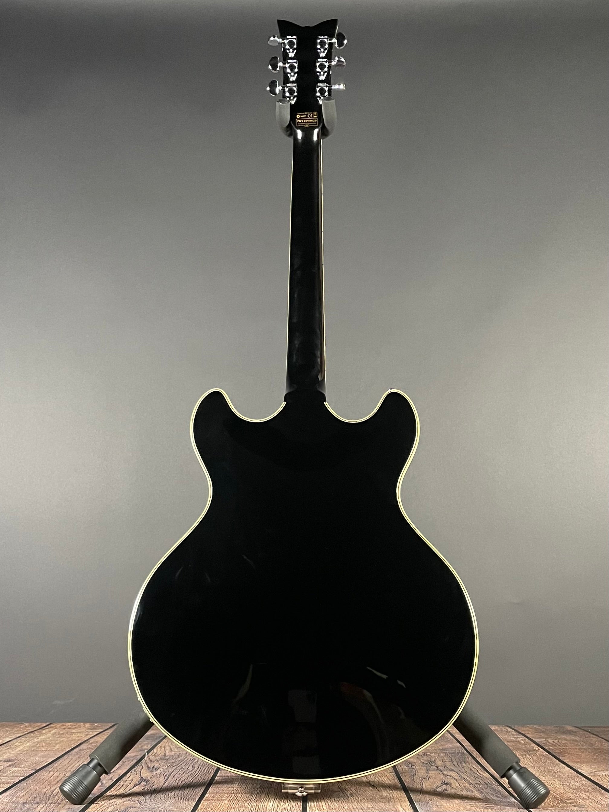 Schecter Diamond Series Corsair w/HSC - Gloss Black (2021) - Metronome Music Inc.