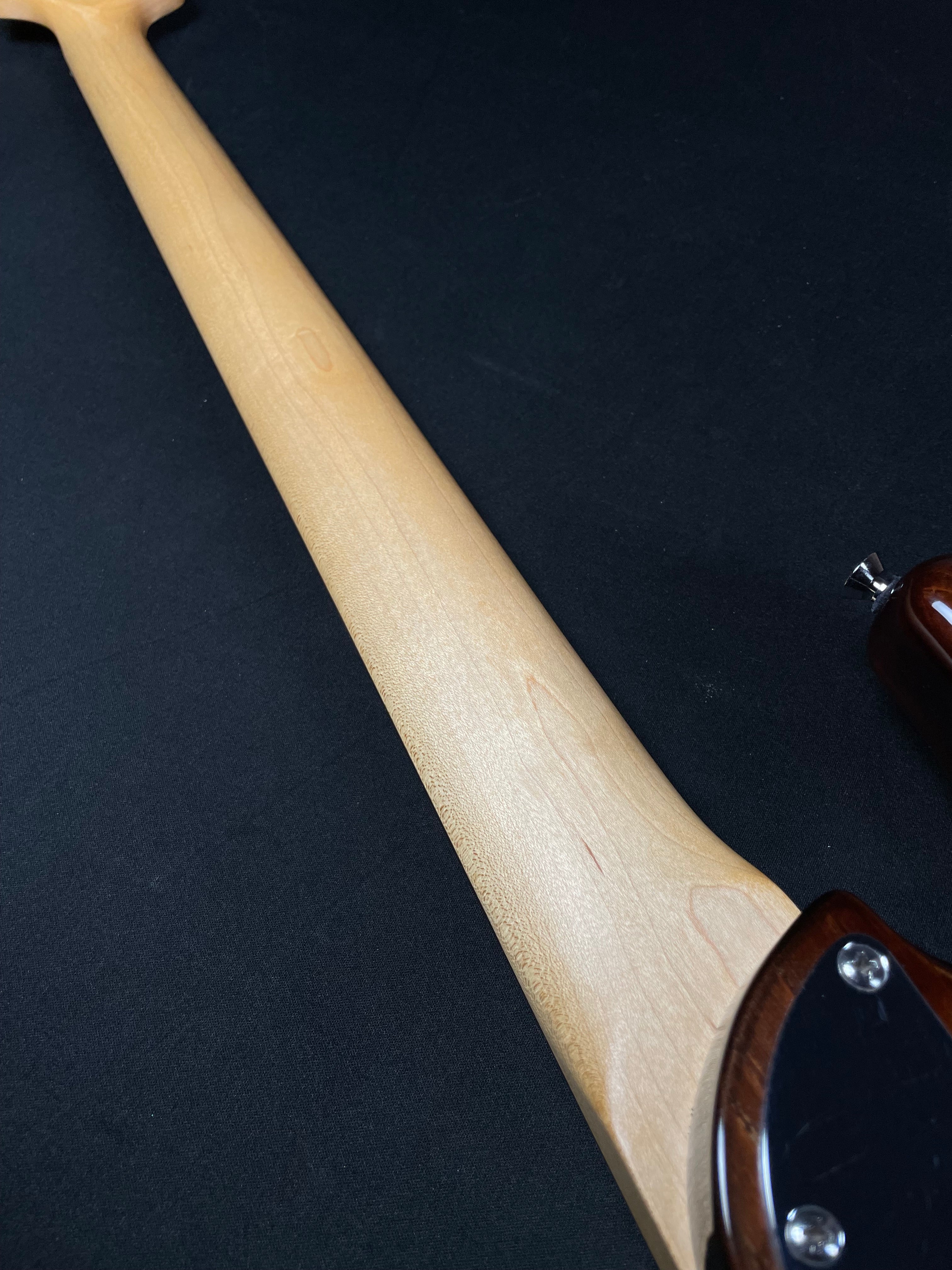 Fender American Deluxe Dimension Bass IV HH - Violin Burst (2015)