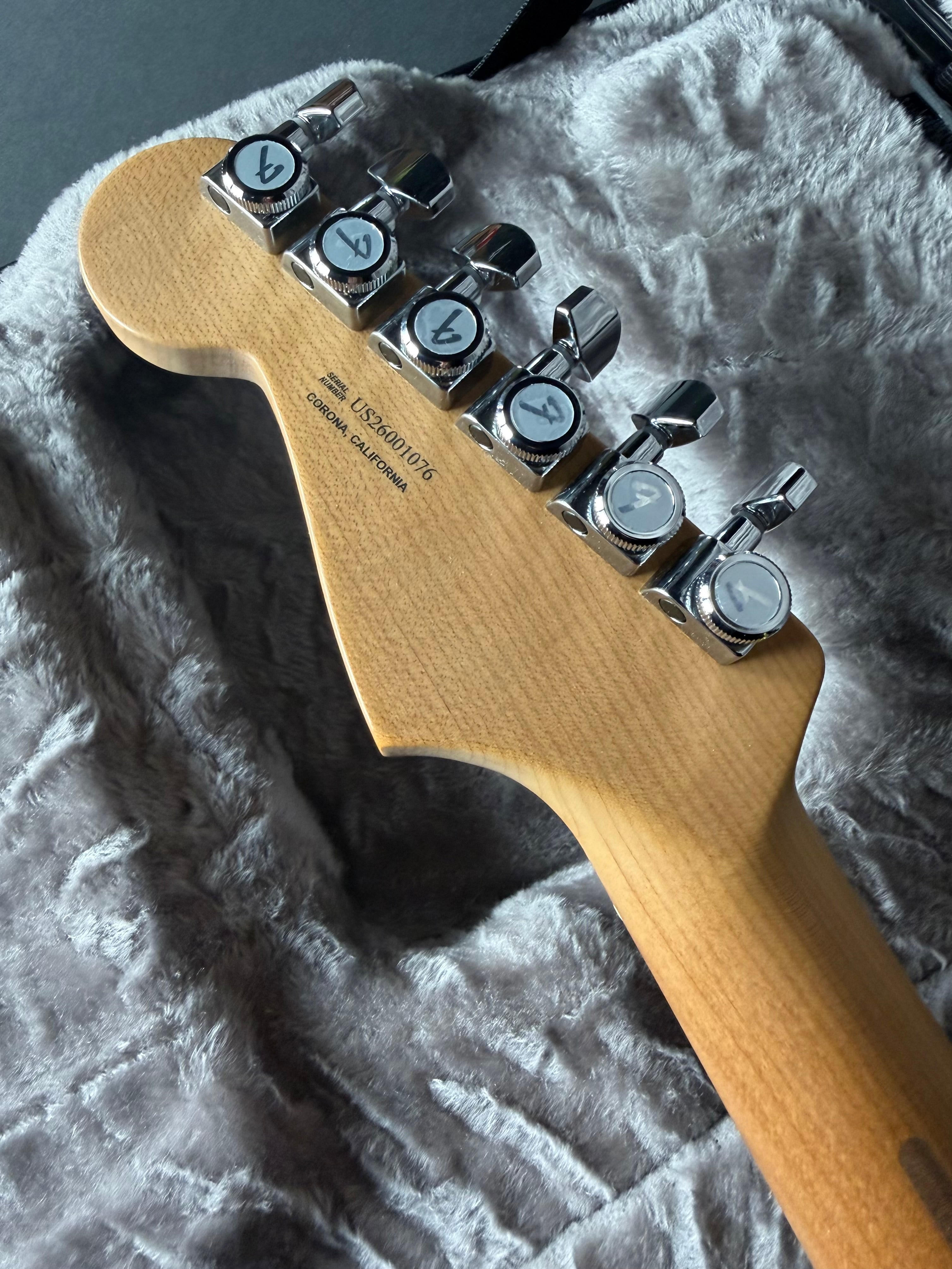 Fender Limited Edition American Ultra II Stratocaster HSS - Graffiti Yellow