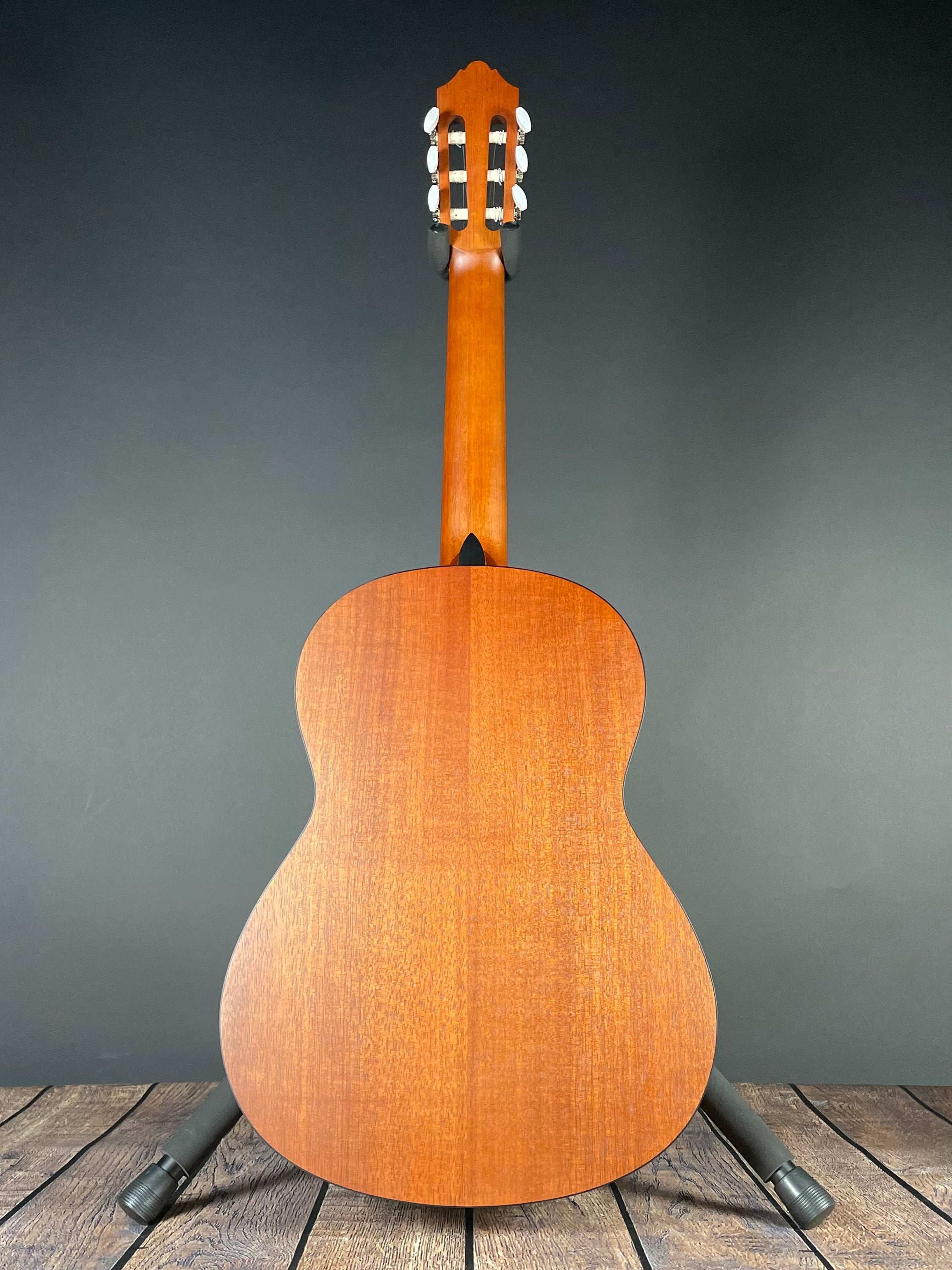 Yamaha CG122MCH Cedar Top Classical Guitar