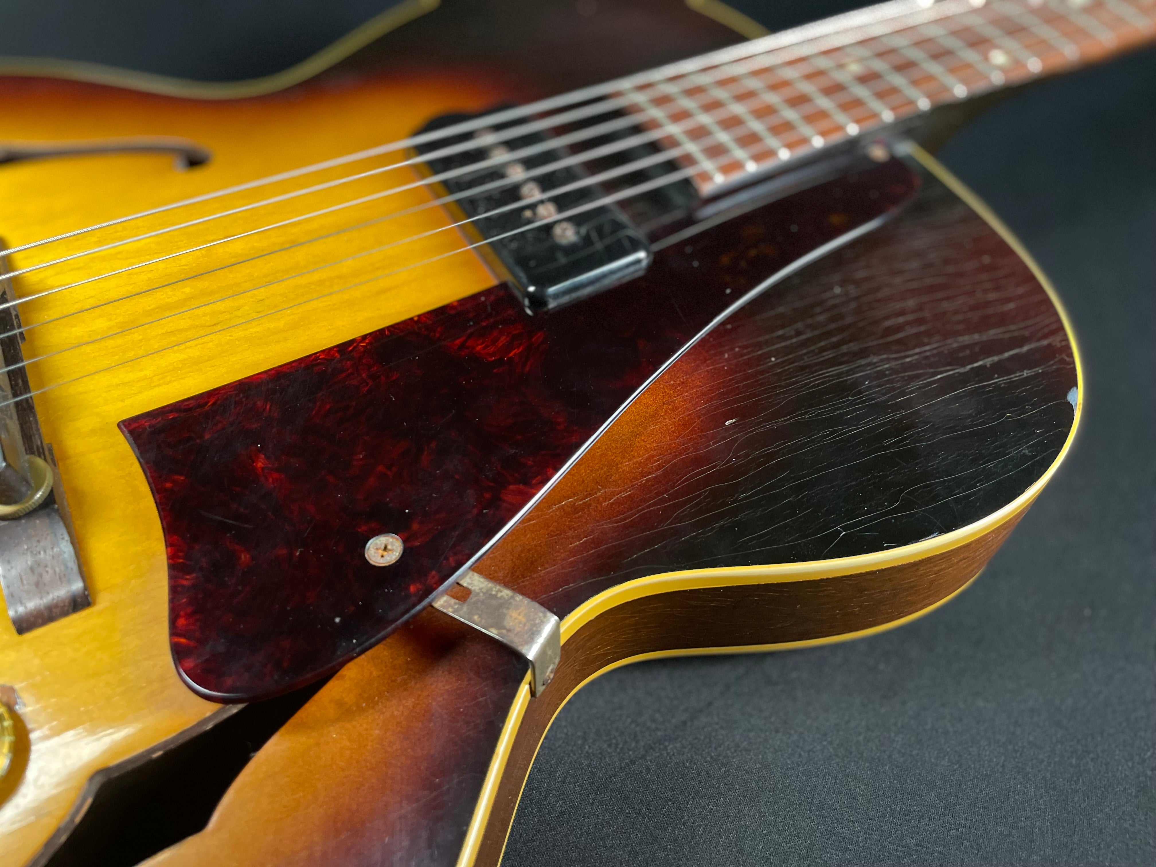 Gibson ES-125T Sunburst (1957)