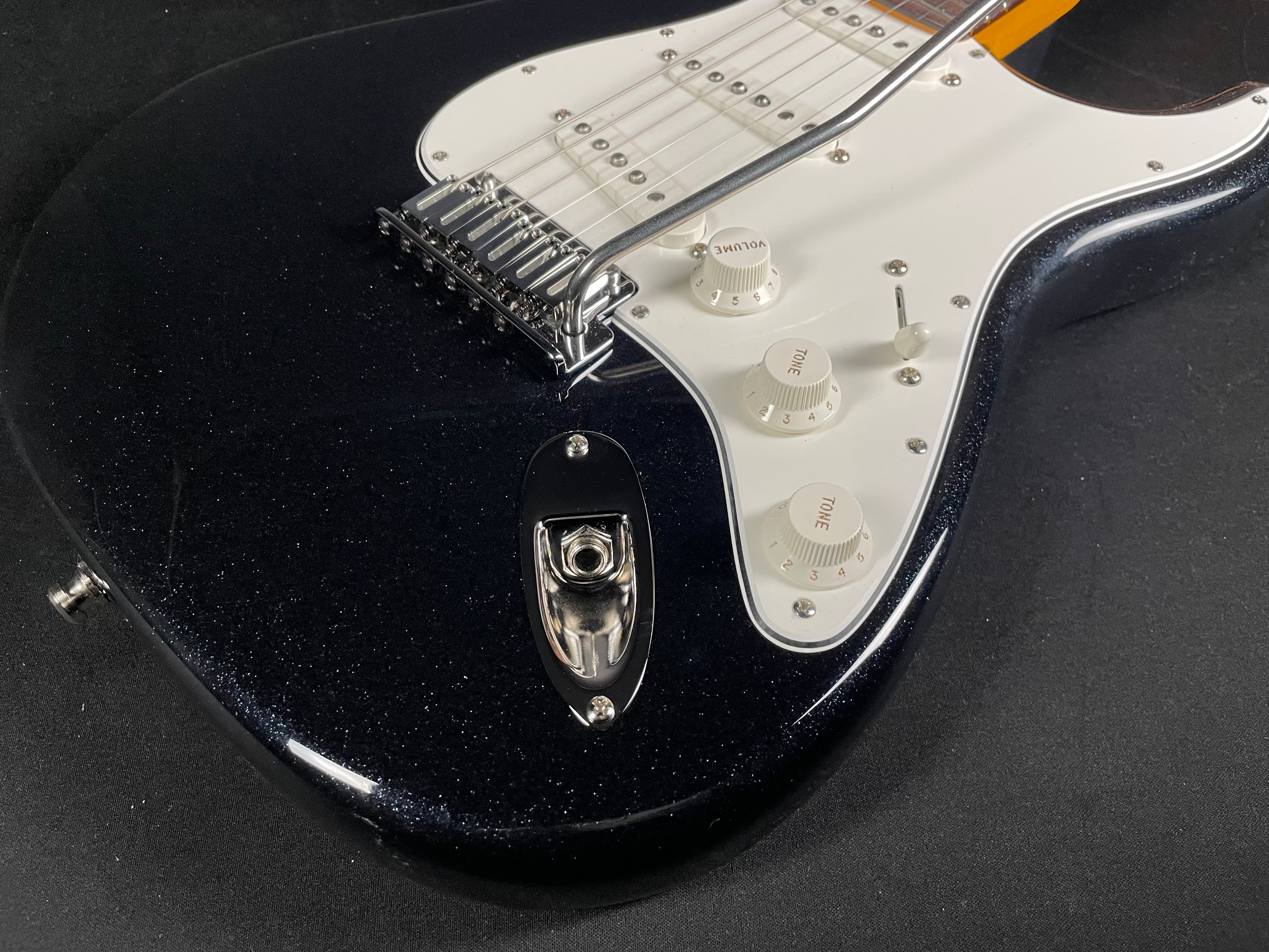 Fender Custom Shop Custom Deluxe Strat NOS - Black Sparkle (2025)