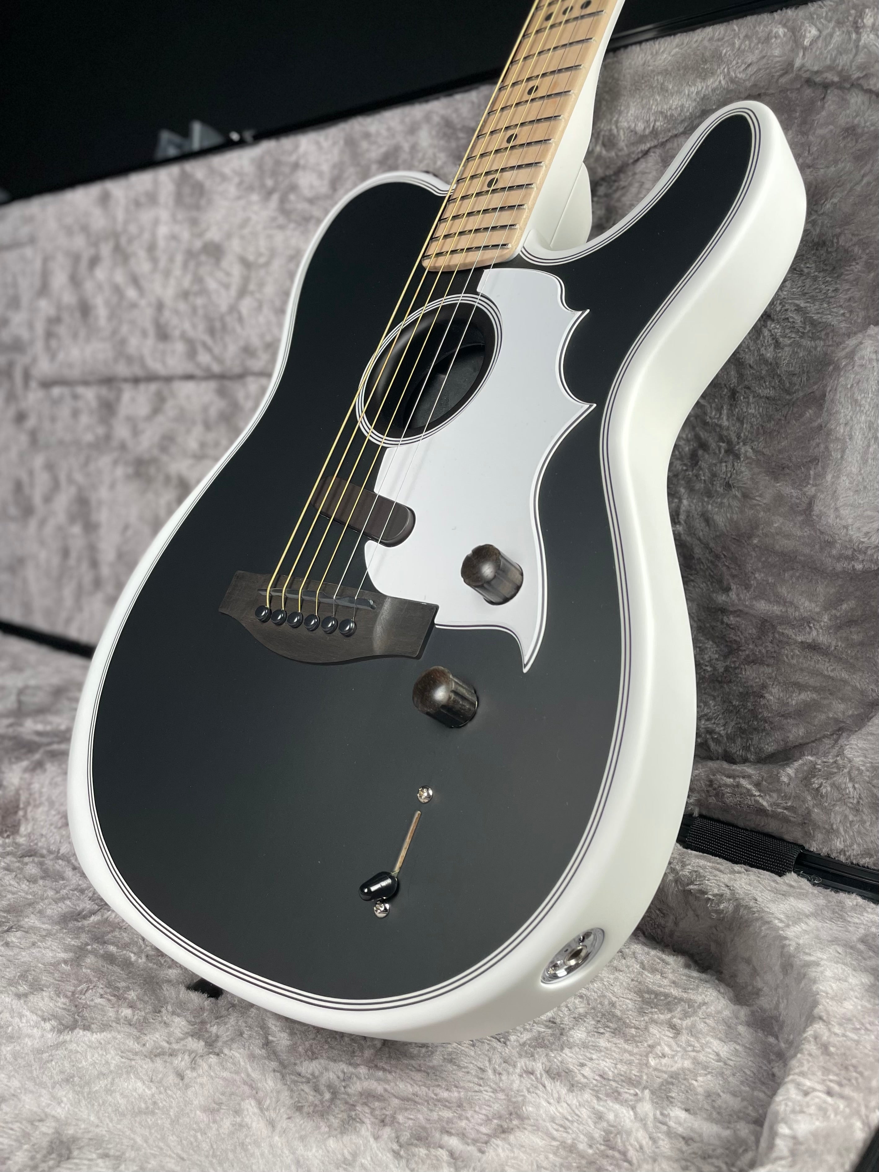 Fender Jack White Triplesonic Acoustasonic Telecaster w/ Case, Maple Fingerboard - Satin Arctic White with Black Top