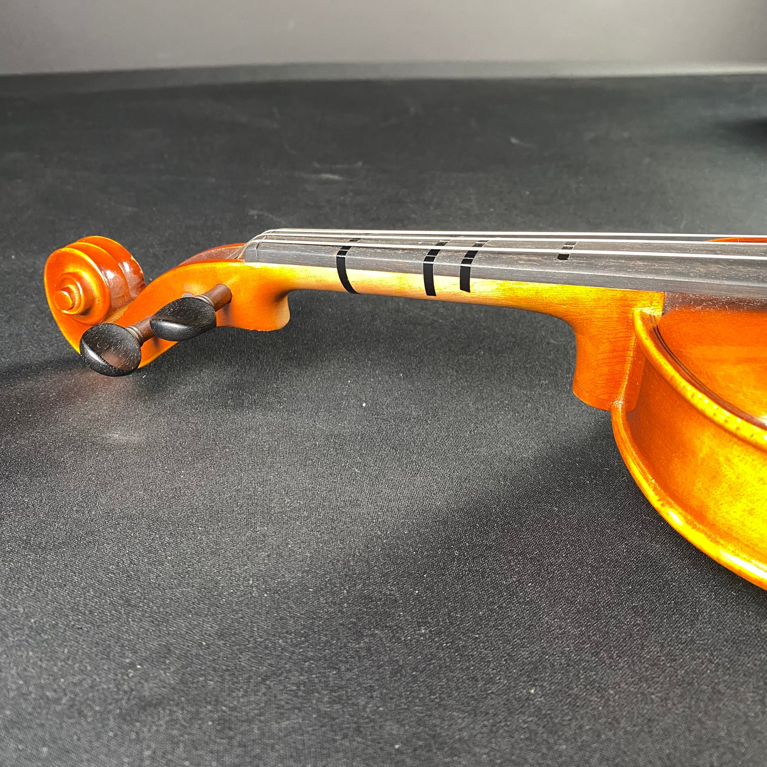 Howard Core A15 Academy Violin 1/2 Outfit with Hard Case (USED) - Metronome Music Inc.