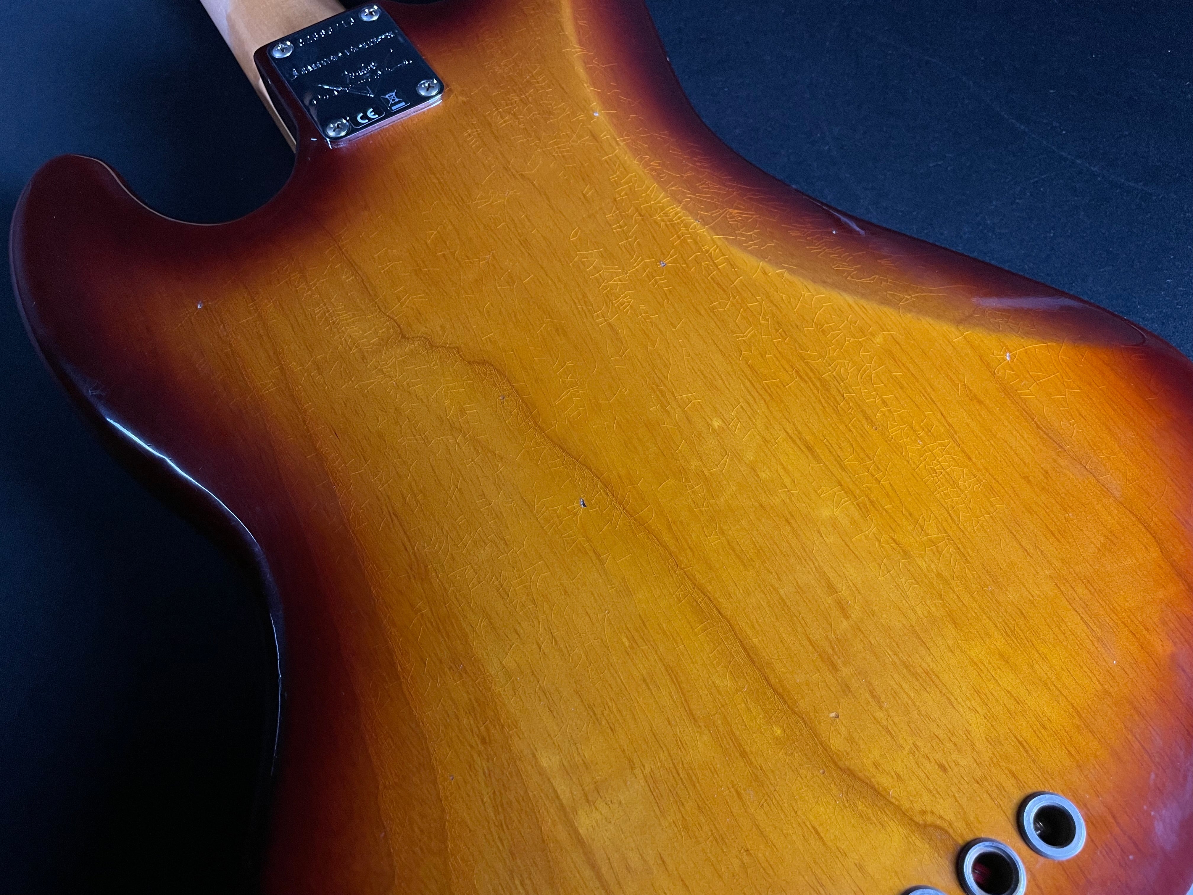 Fender Custom Shop Limited Jazz Bass Special Journeyman - Tobacco Sunburst - Metronome Music Inc.