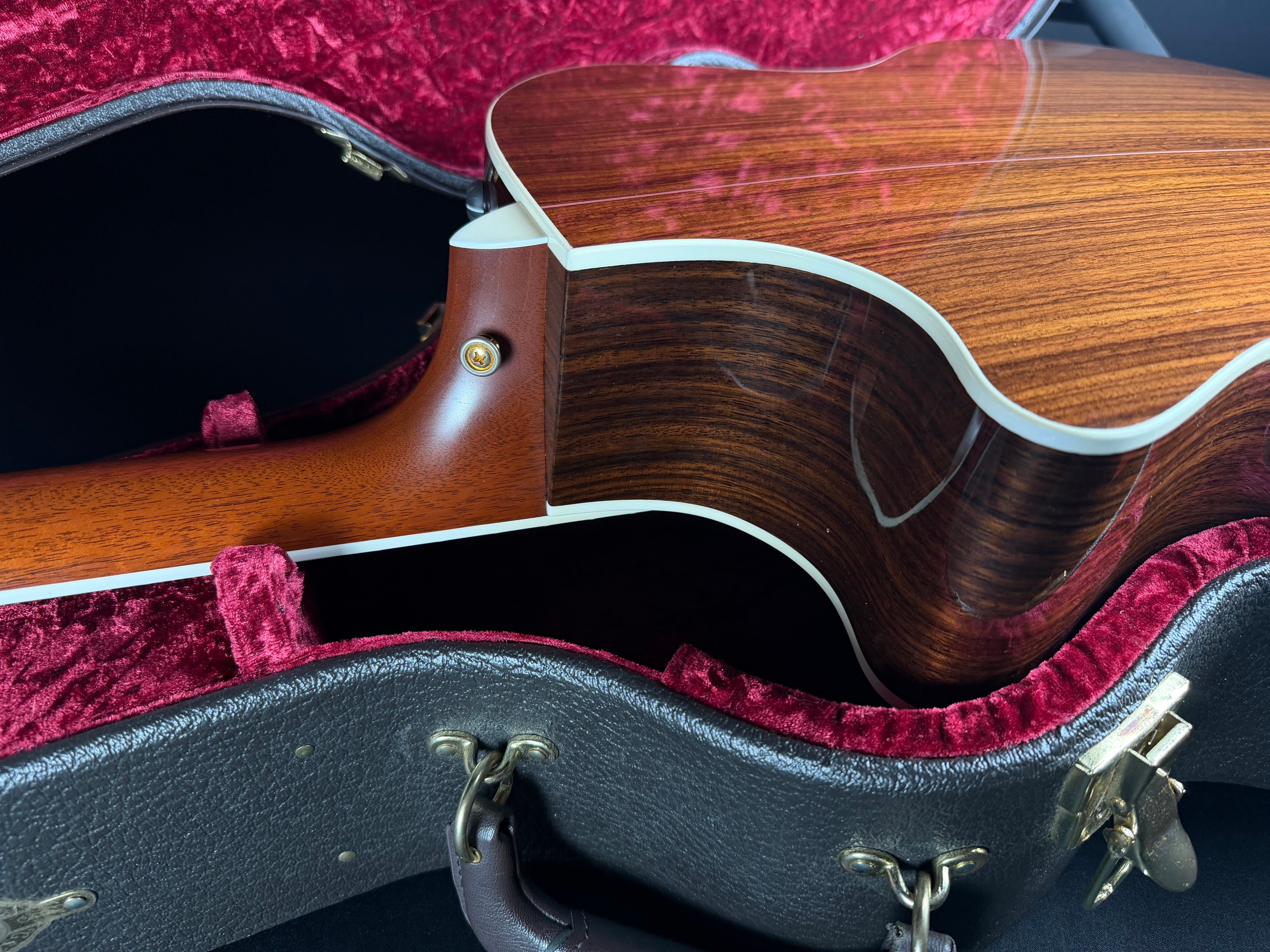Taylor 814c w/OHSC ES1 Electronics - Natural (1996) - Metronome Music Inc.