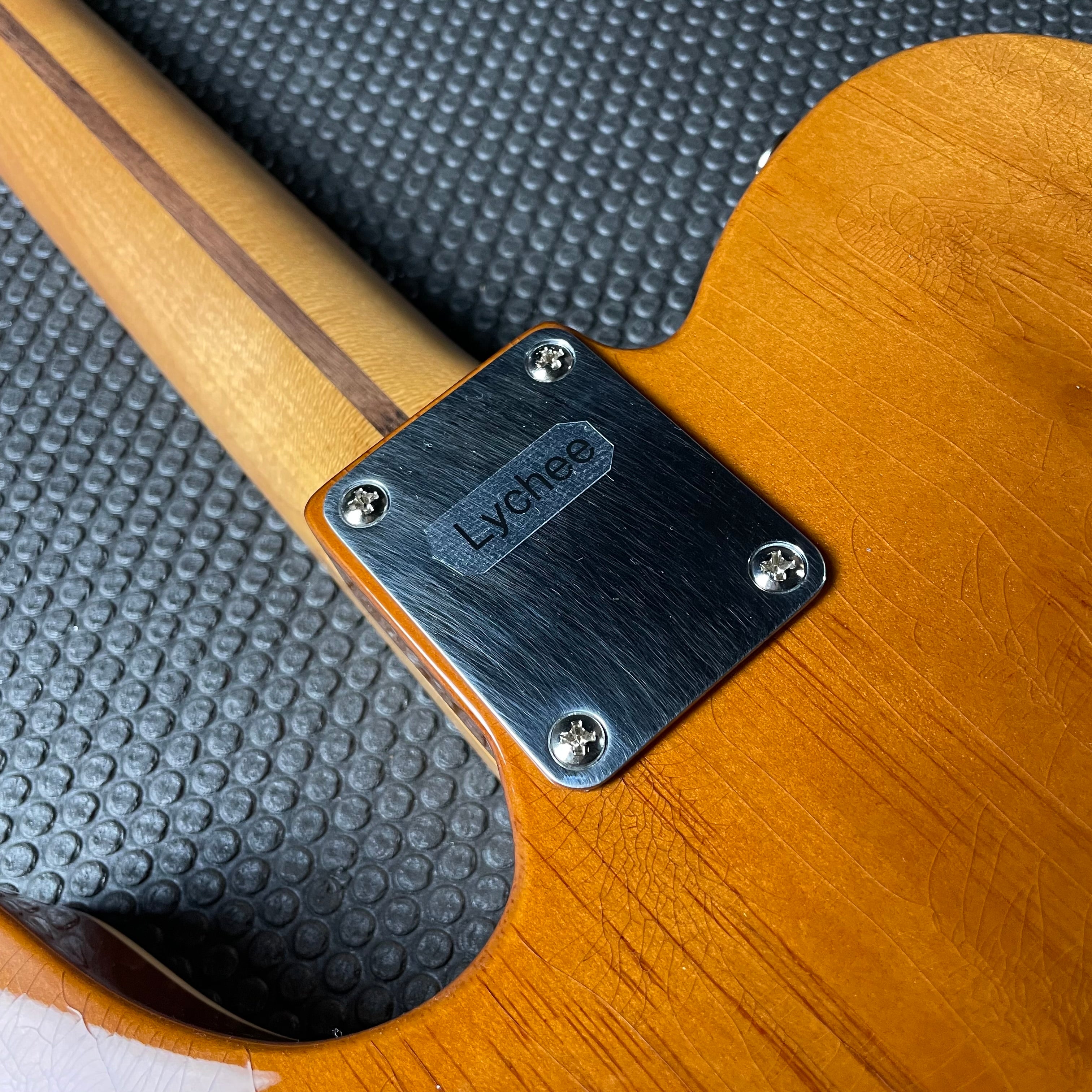 LsL Instruments Thin Bone HH "Lychee", Roasted Maple- Candy Apple Red (6lbs 3oz) - Metronome Music Inc.
