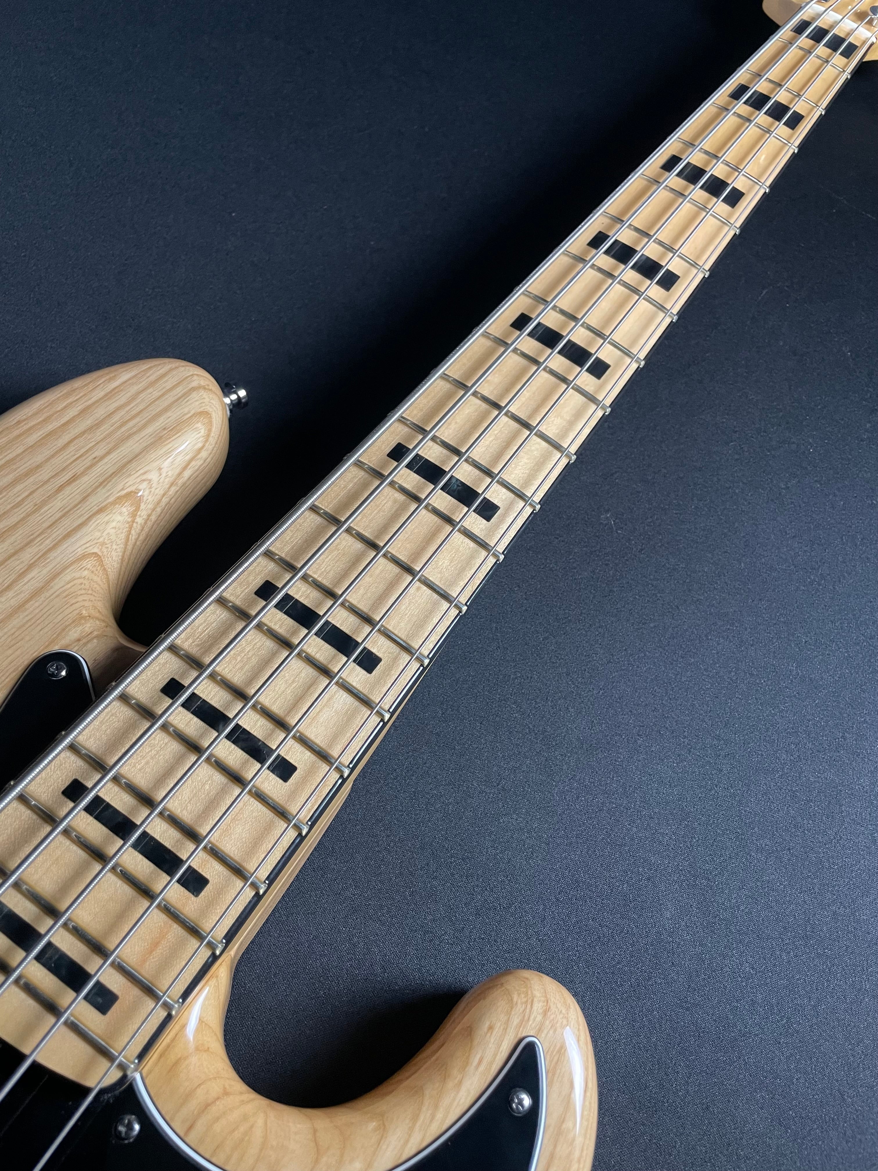 Fender American Deluxe Jazz Bass V Ash w/OHSC - Natural (2012)