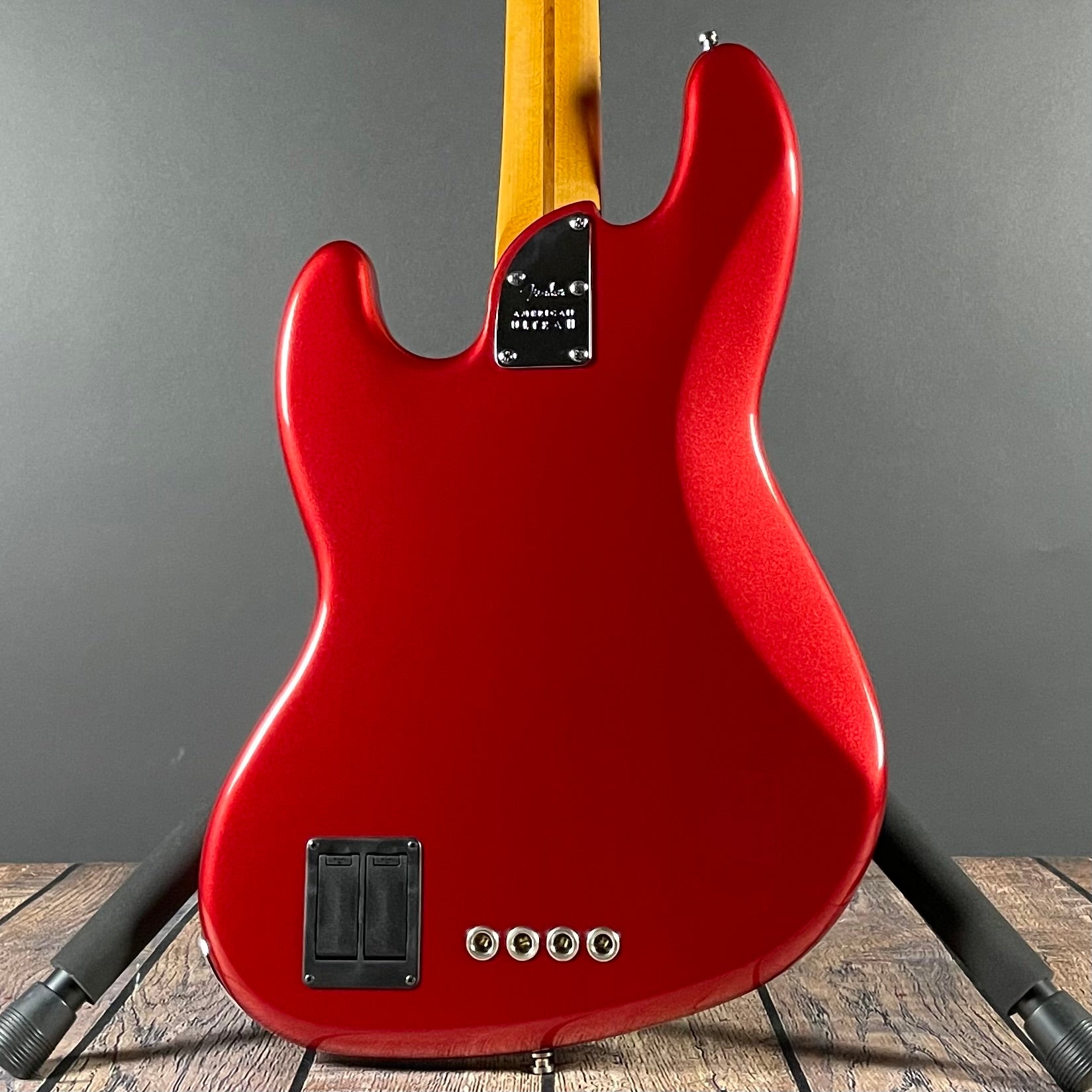 Fender American Ultra II Jazz Bass, Maple - Sinister Red - Metronome Music Inc.